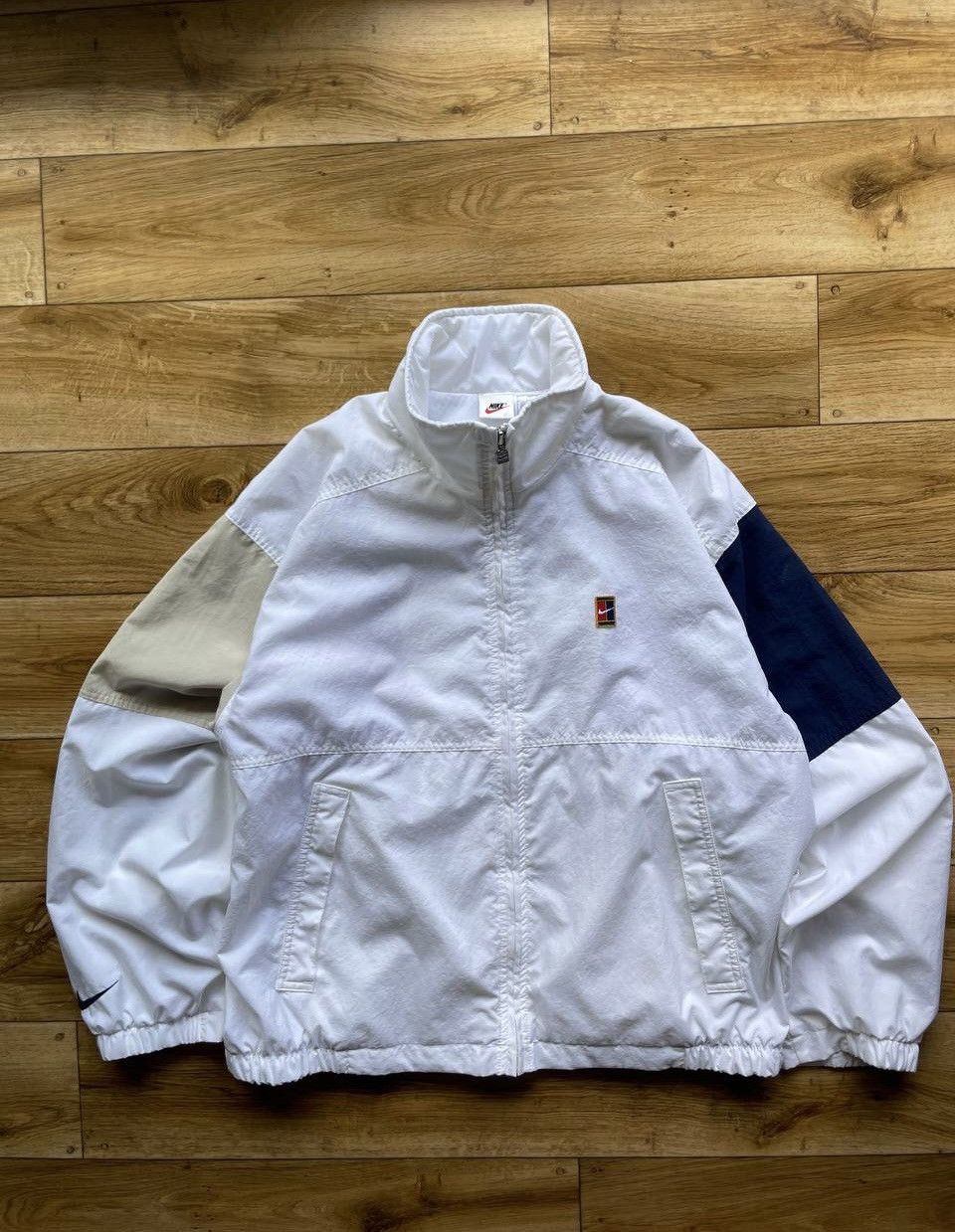 Nike Vintage Nike Court Jacket Size US L / EU 52-54 / 3 - 1 Thumbnail