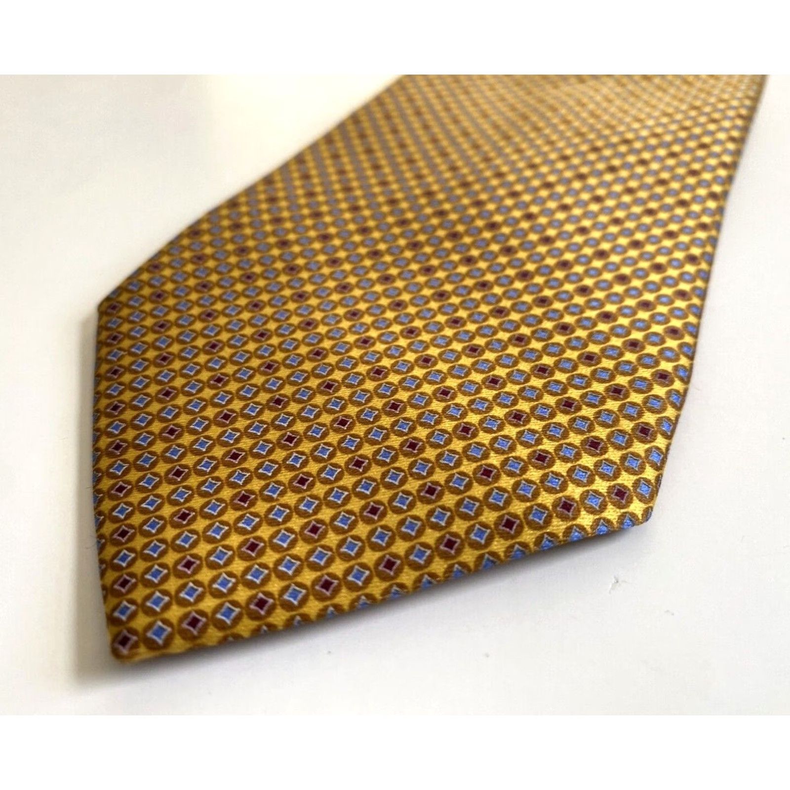 Ermenegildo Zegna Ermenegildo Zegna Tie Geometric 100% Silk Gold Made in Italy Men’s Long 61.25" 3.25" Classic Width Size ONE SIZE - 6 Thumbnail