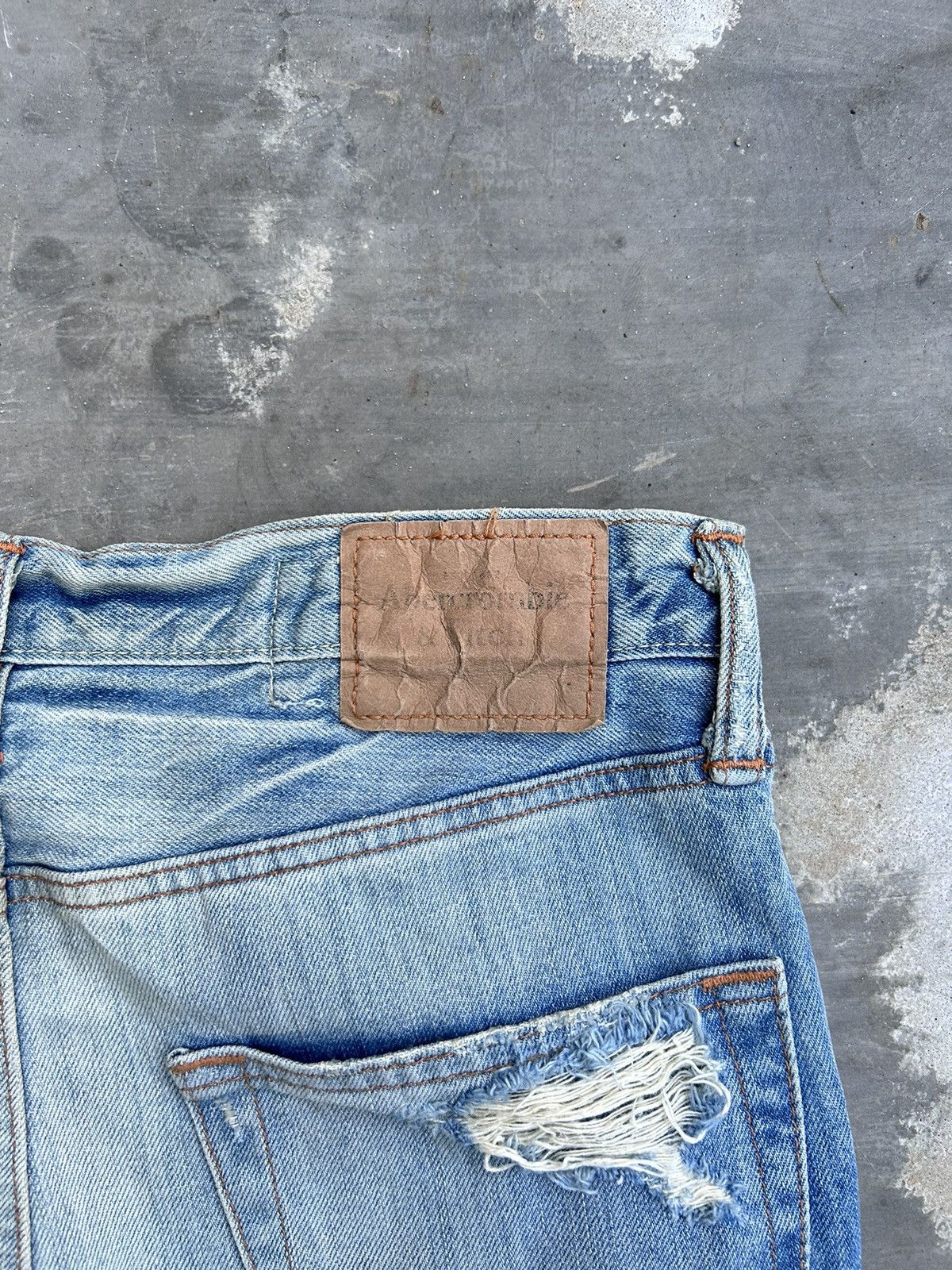 Abercrombie & Fitch × Vintage Abercrombie & Fitch Distressed Denim Size US 33 - 23 Thumbnail