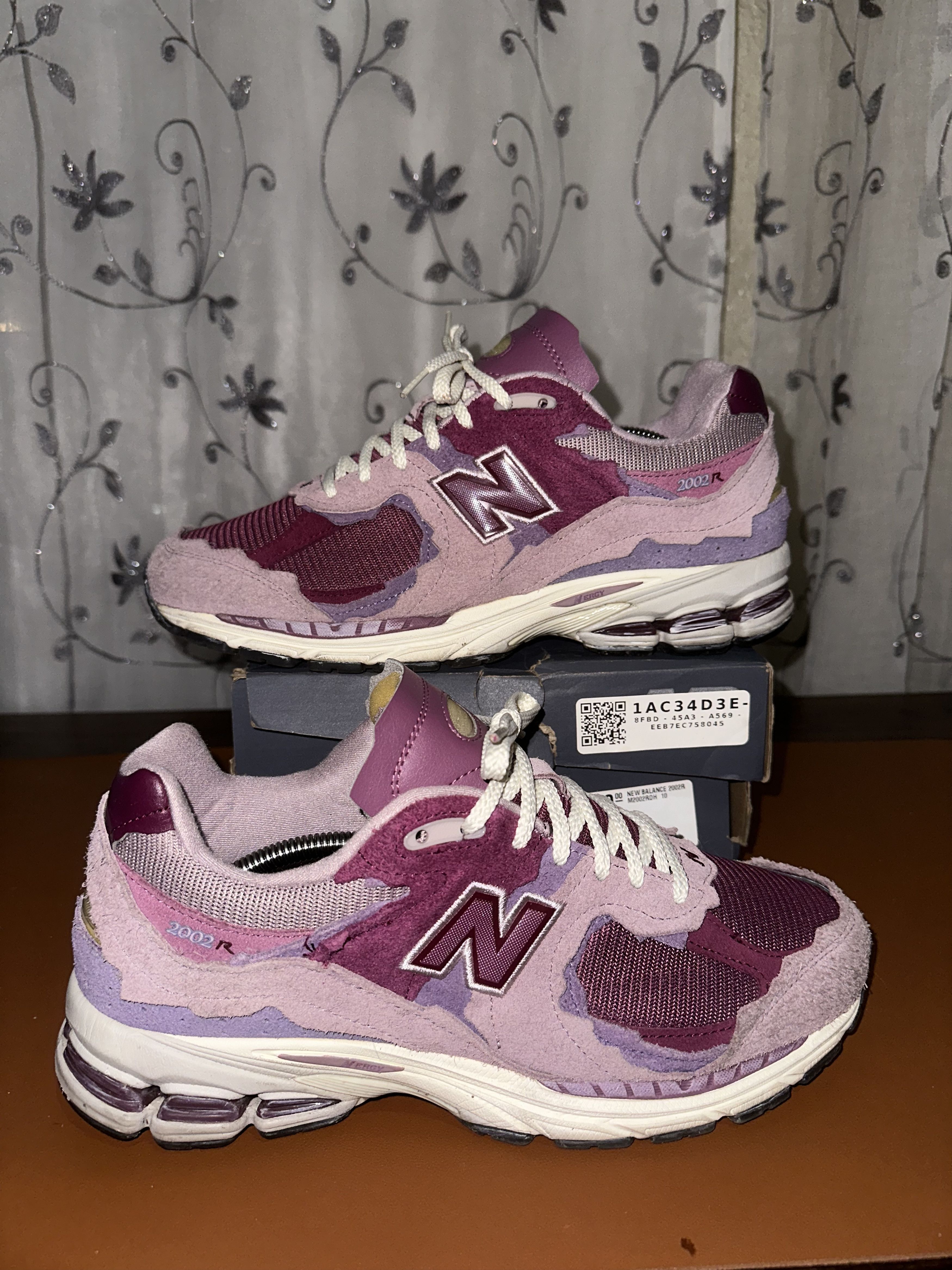 New Balance New Balance 2002r Protection Pack Pink Size US 10 / EU 43 - 1 Thumbnail