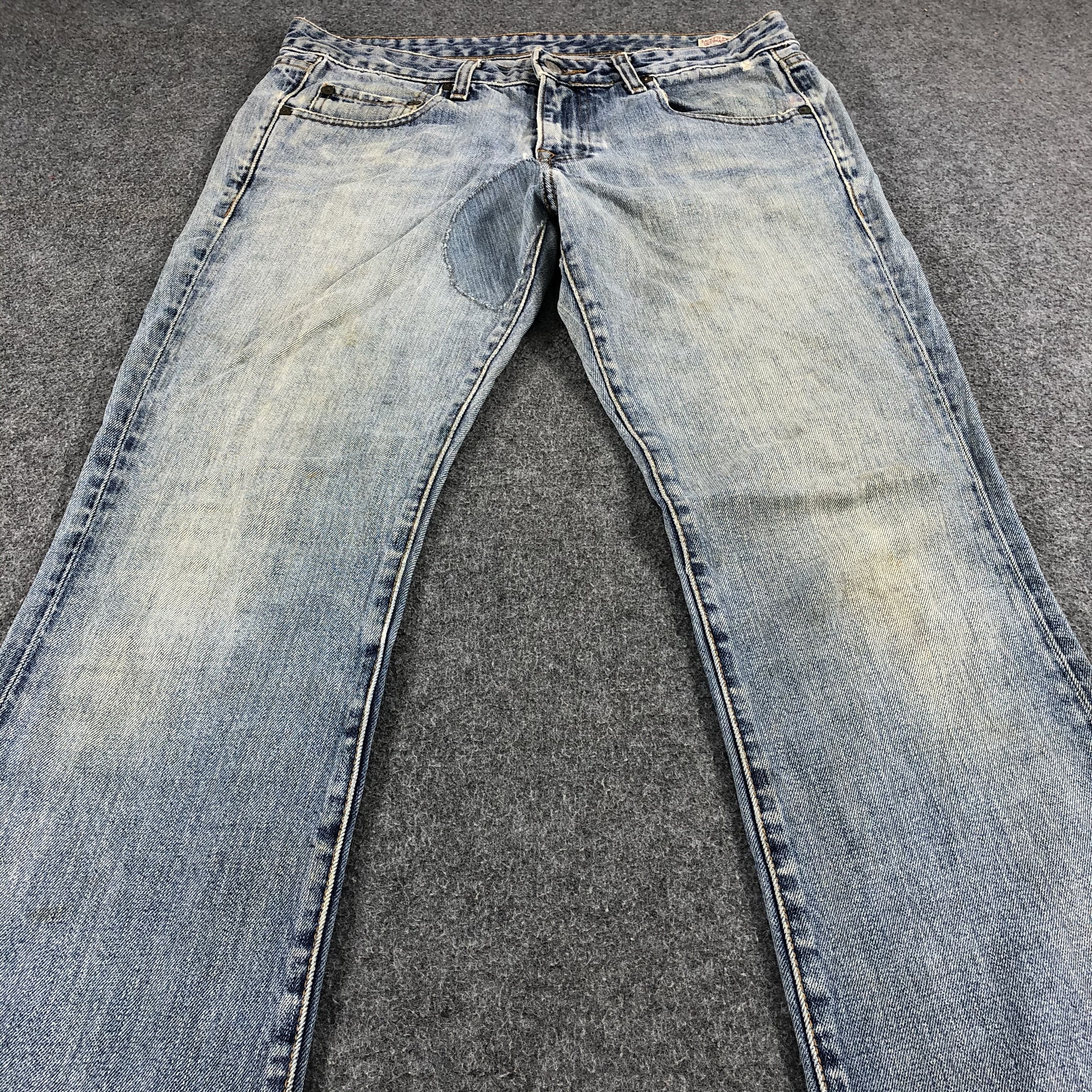 Levi's Vintage Light Wash Levis Flare Jeans- J1300 Size US 33 - 3 Thumbnail