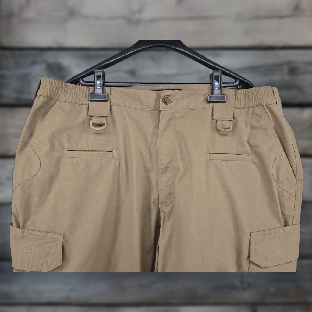 Vintage LAPG Pants Men's 44x30 Cargo Tactical Rip Stop Brown Beige Cargo Pocket Army 30in Inseam Mens Size US 44 / EU 60 - 1 Thumbnail