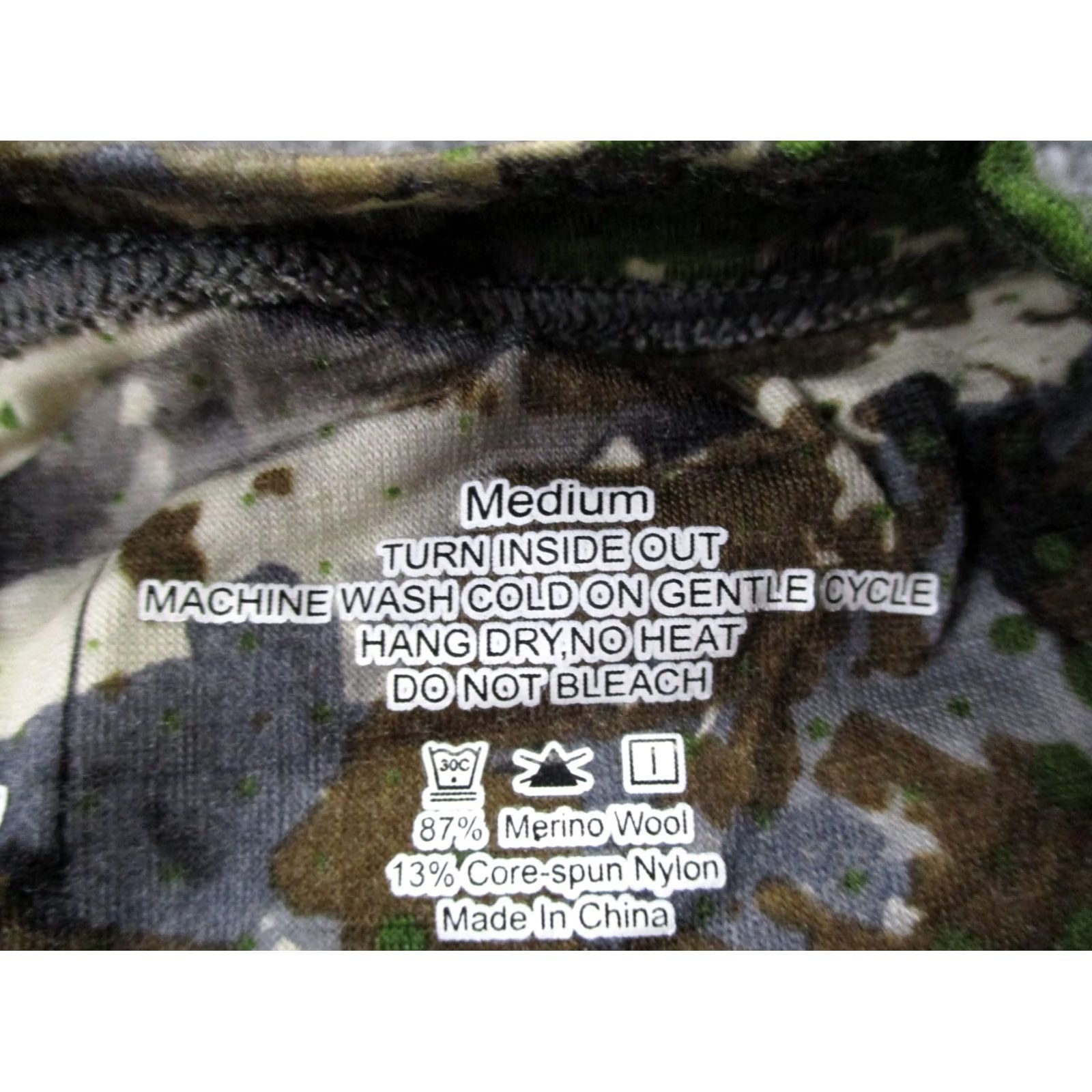 Layer 8 SKRE Shirt Mens M Camo Merino Wool Base Layer Hiking Outdoors Active Short Sleeve Crew Neck T-Shirt Nylon Wool Knit Logo Multicolor Camouflage 90s? Size US M / EU 48-50 / 2 - 6 Thumbnail
