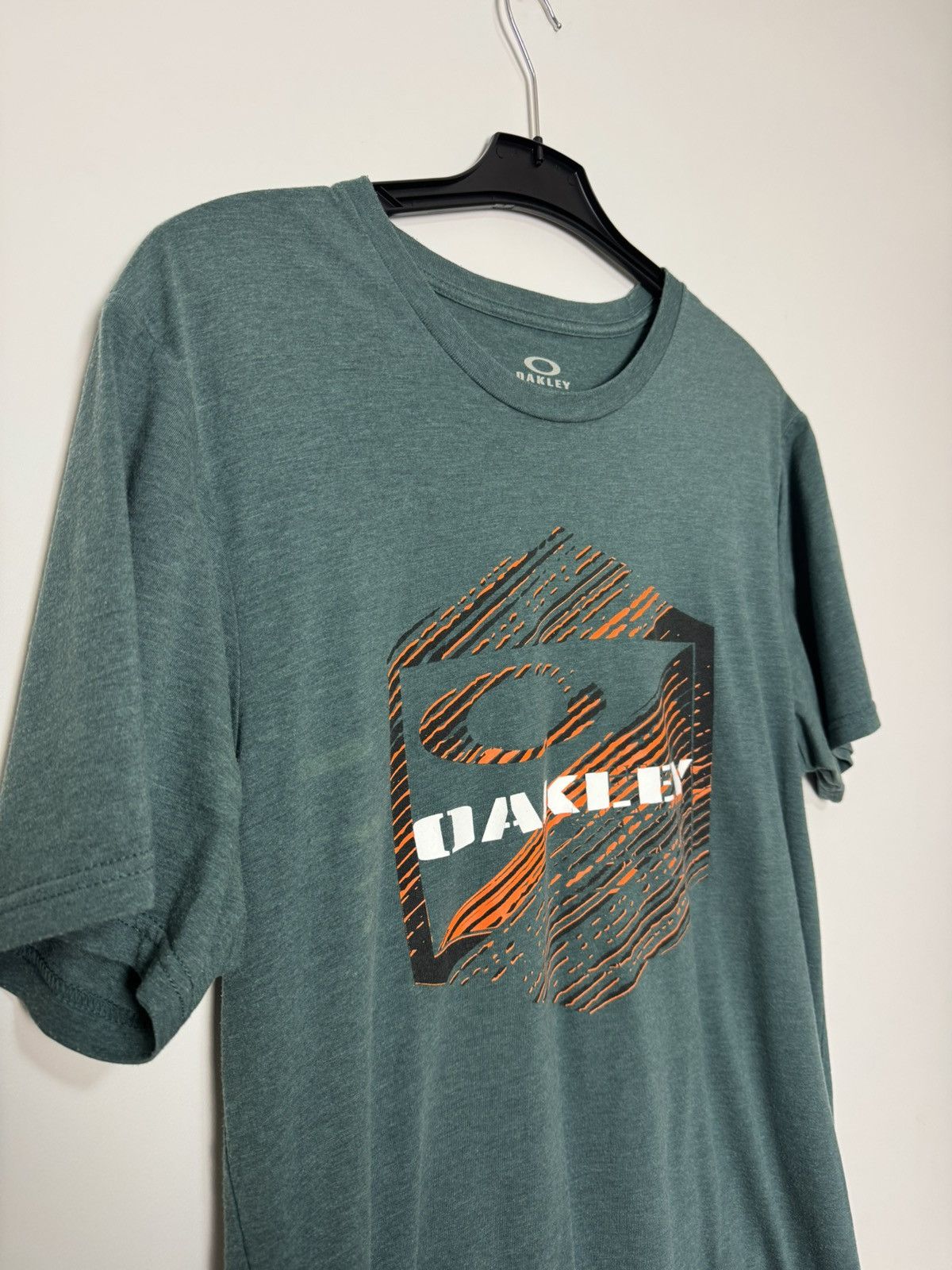 Oakley Oakley big logo tee outdoor gorpcore style streetwear Size US L / EU 52-54 / 3 - 3 Thumbnail