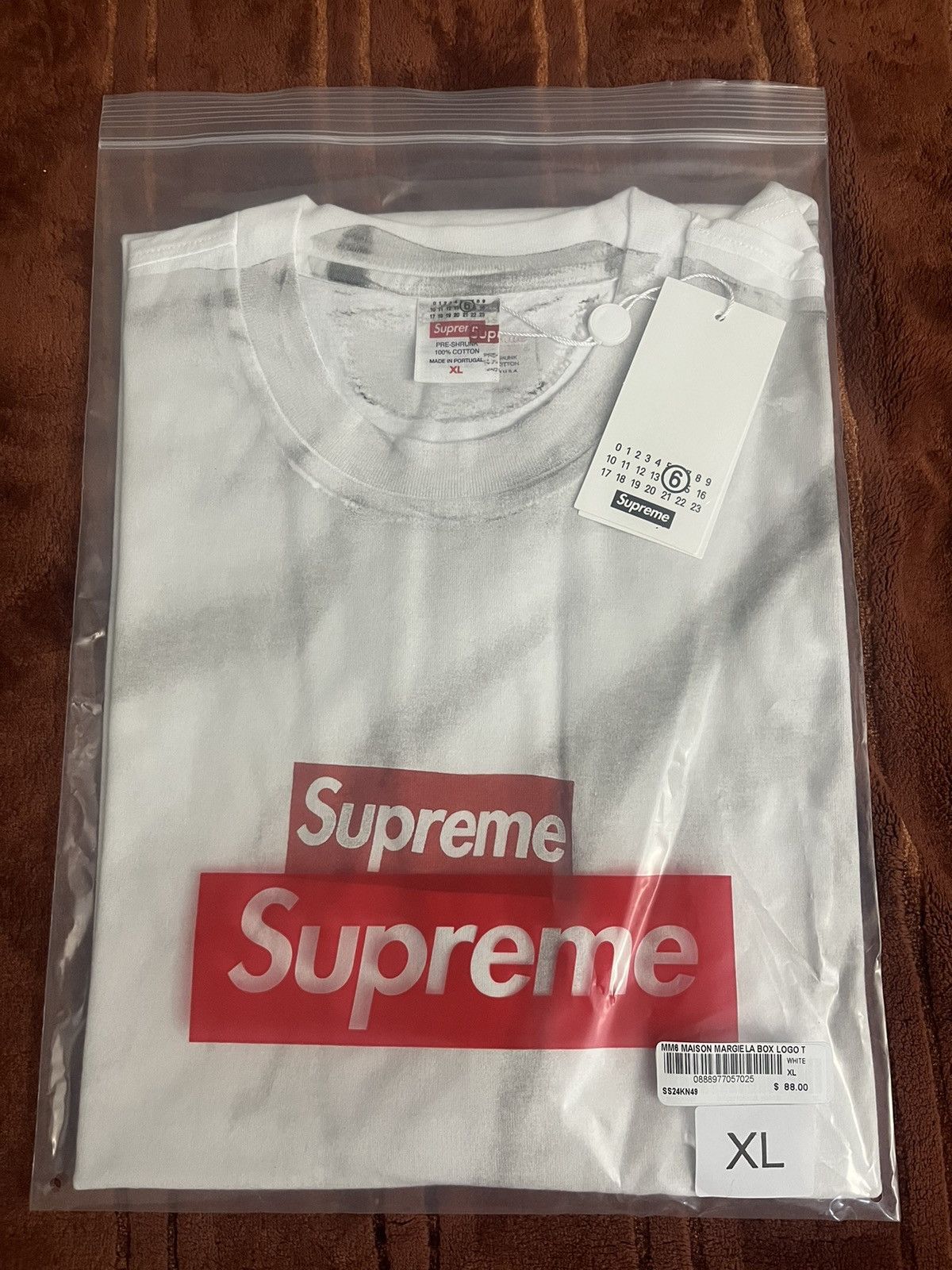 Supreme x MM6 Maison Box Logo Tee XL