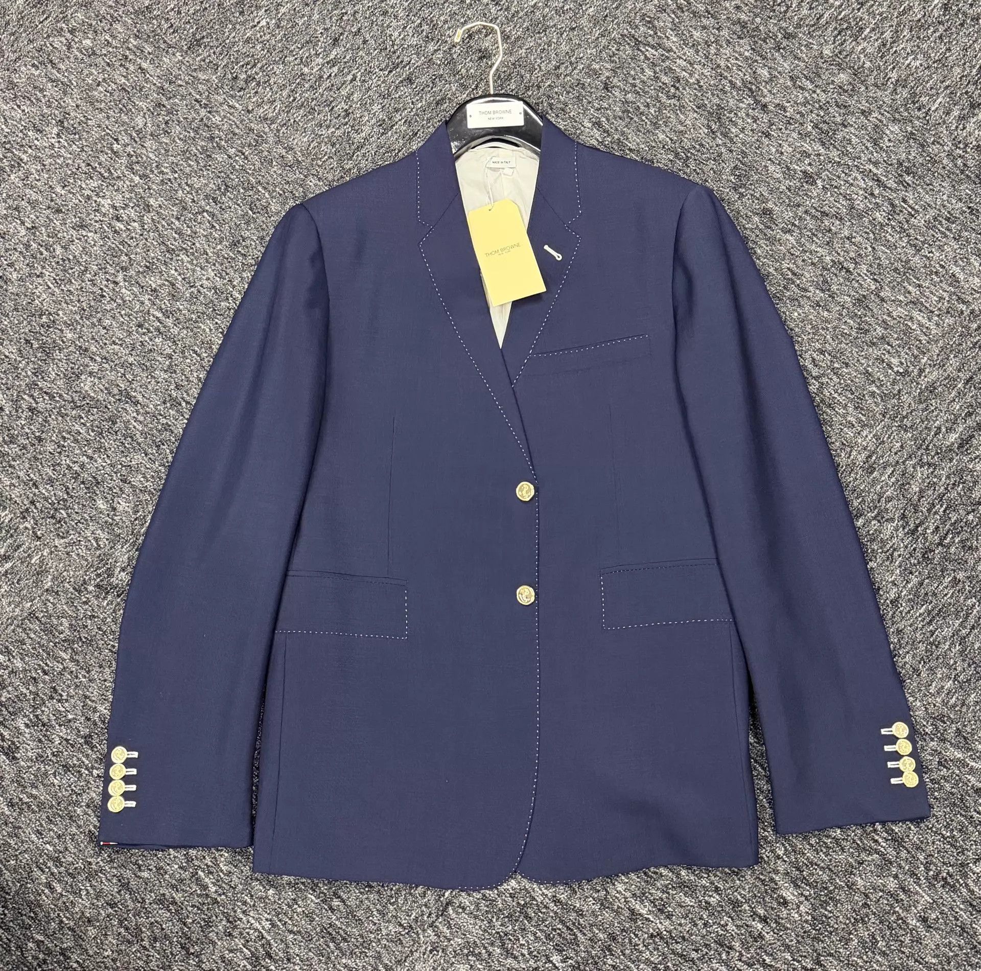 Thom Browne Thom Browne Men's Navy Gold Button Suit Size4 Rare Size US XL / EU 56 / 4 - 3 Thumbnail