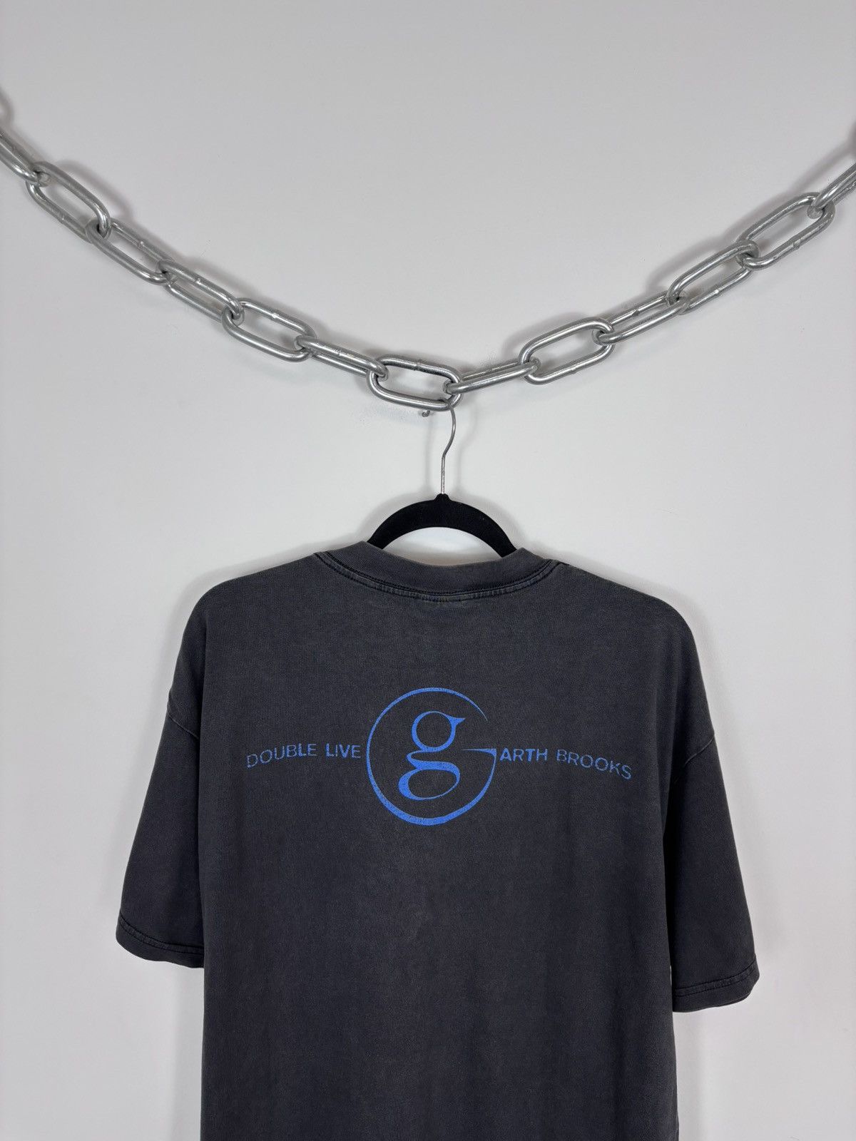 Band Tees Vintage Garth Brooks 1998 Double Live Album Black T-Shirt Size US XL / EU 56 / 4 - 13 Thumbnail