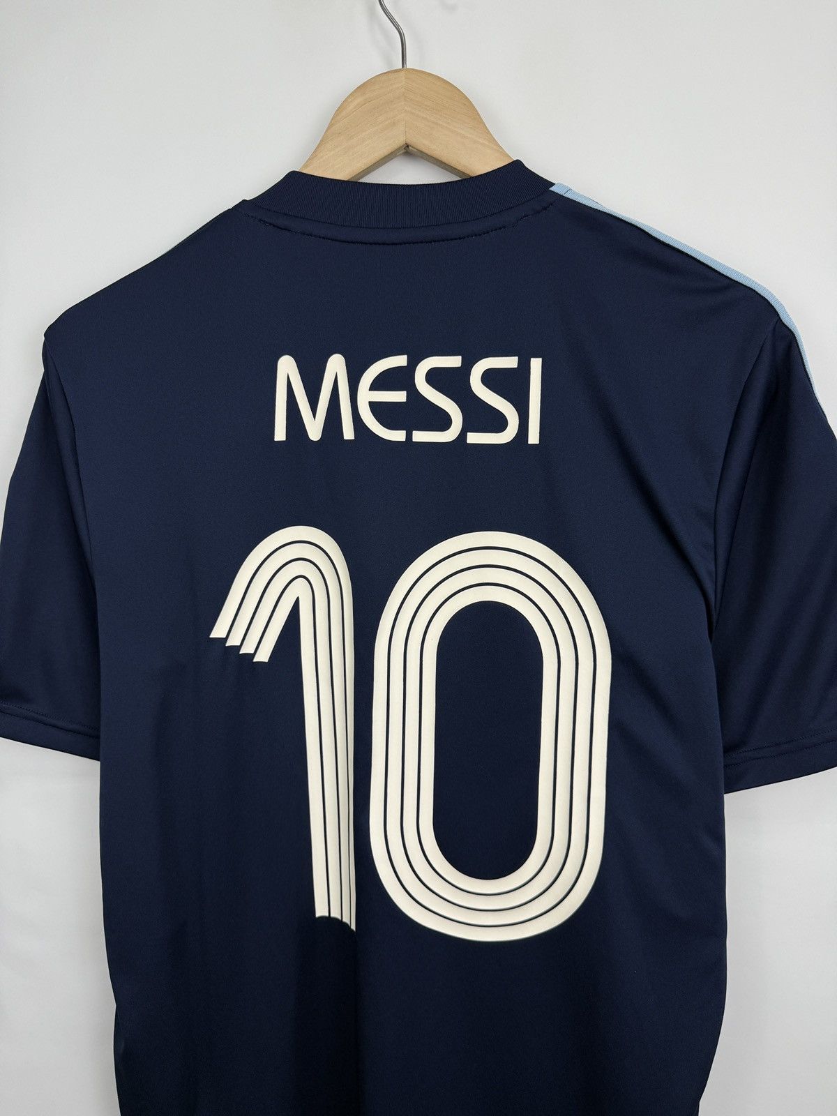 Adidas 🇦🇷 2022 Adidas Messi #10 Argentina Training Football Jersey Size US L / EU 52-54 / 3 - 13 Thumbnail