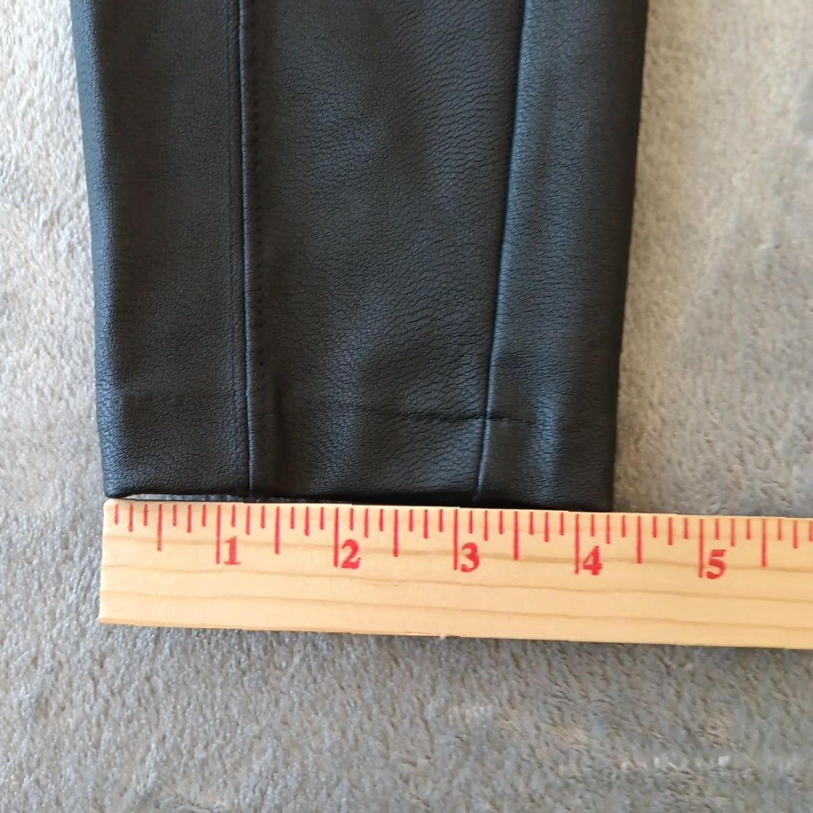 Old Navy Old Navy Stevie Pants Womens Adult Medium Black Faux Leather Pull On Skinny Ankle Size 32" / US 10 / IT 46 - 5 Thumbnail