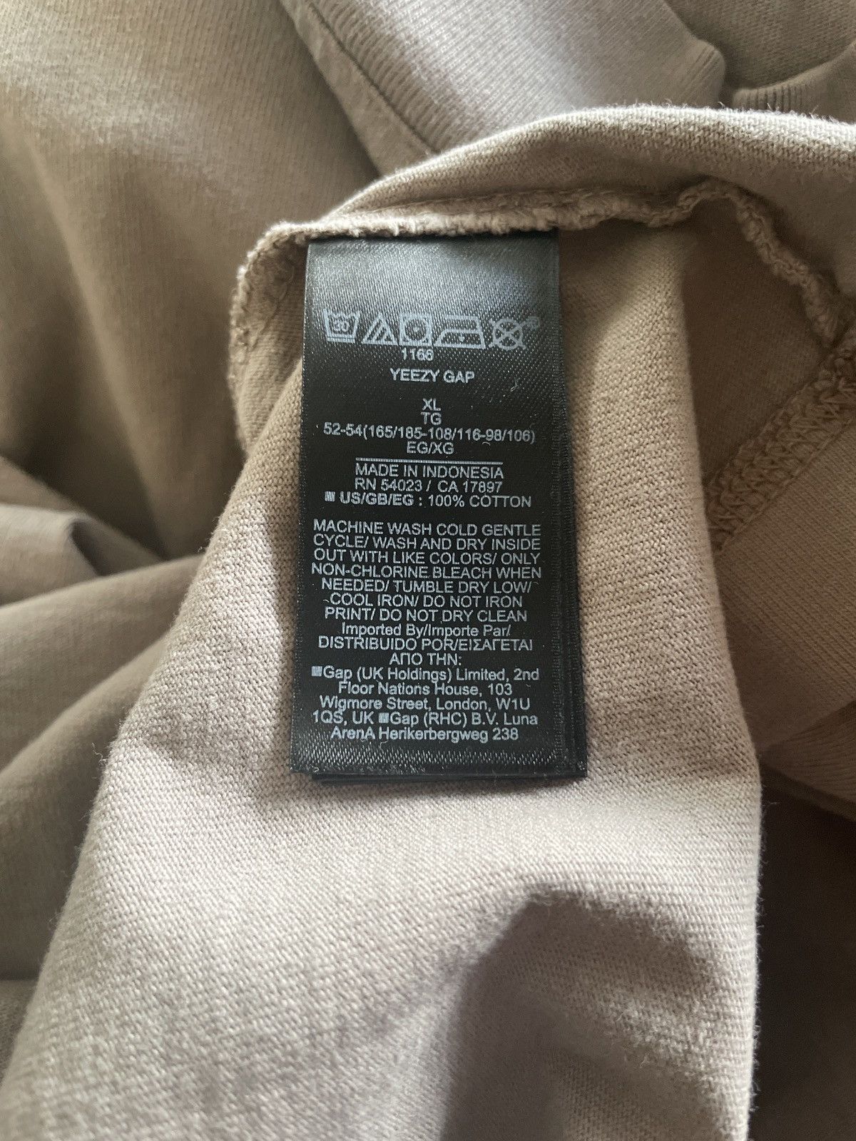 Balenciaga × Gap × Yeezy 🔥 YZY X GAP X BALENCIAGA OVERSIZE TEE Size US XL / EU 56 / 4 - 6 Thumbnail