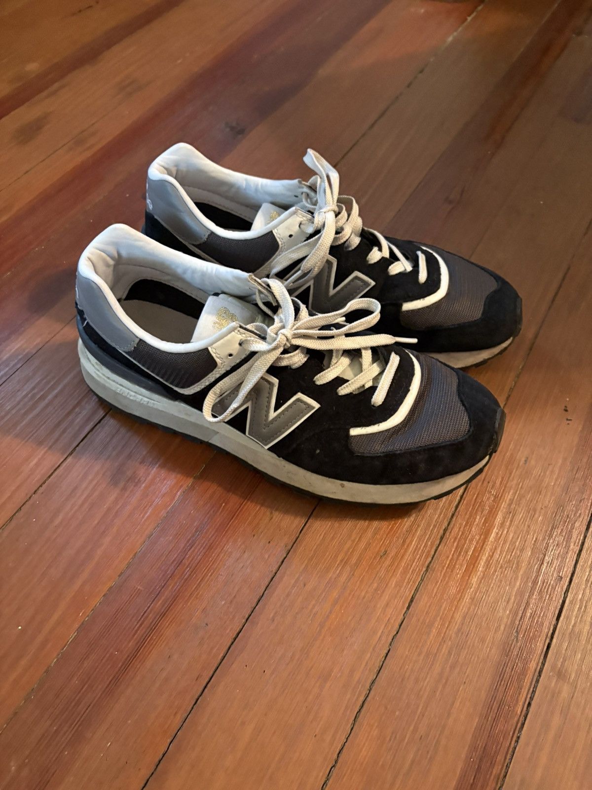 574 Black