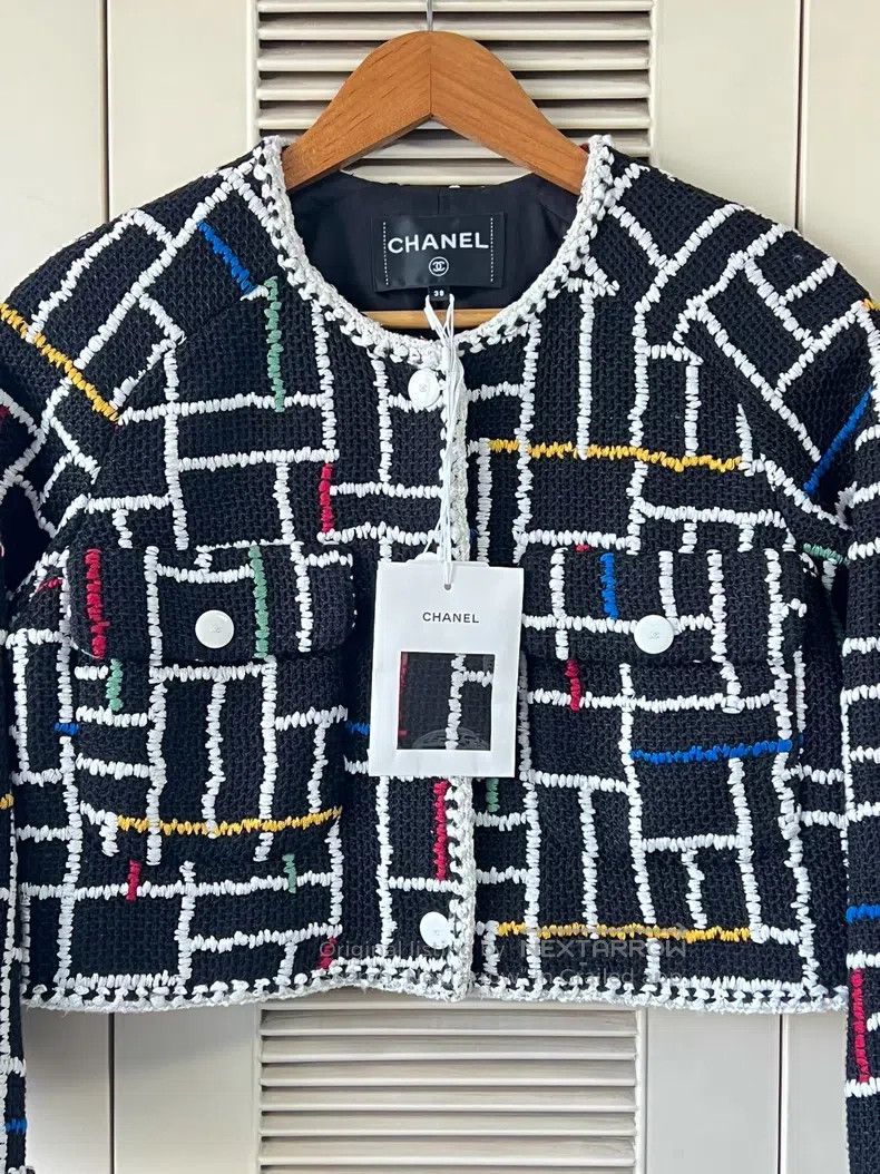 Chanel Chanel Tweed short coat Size XS / US 0-2 / IT 36-38 - 3 Thumbnail