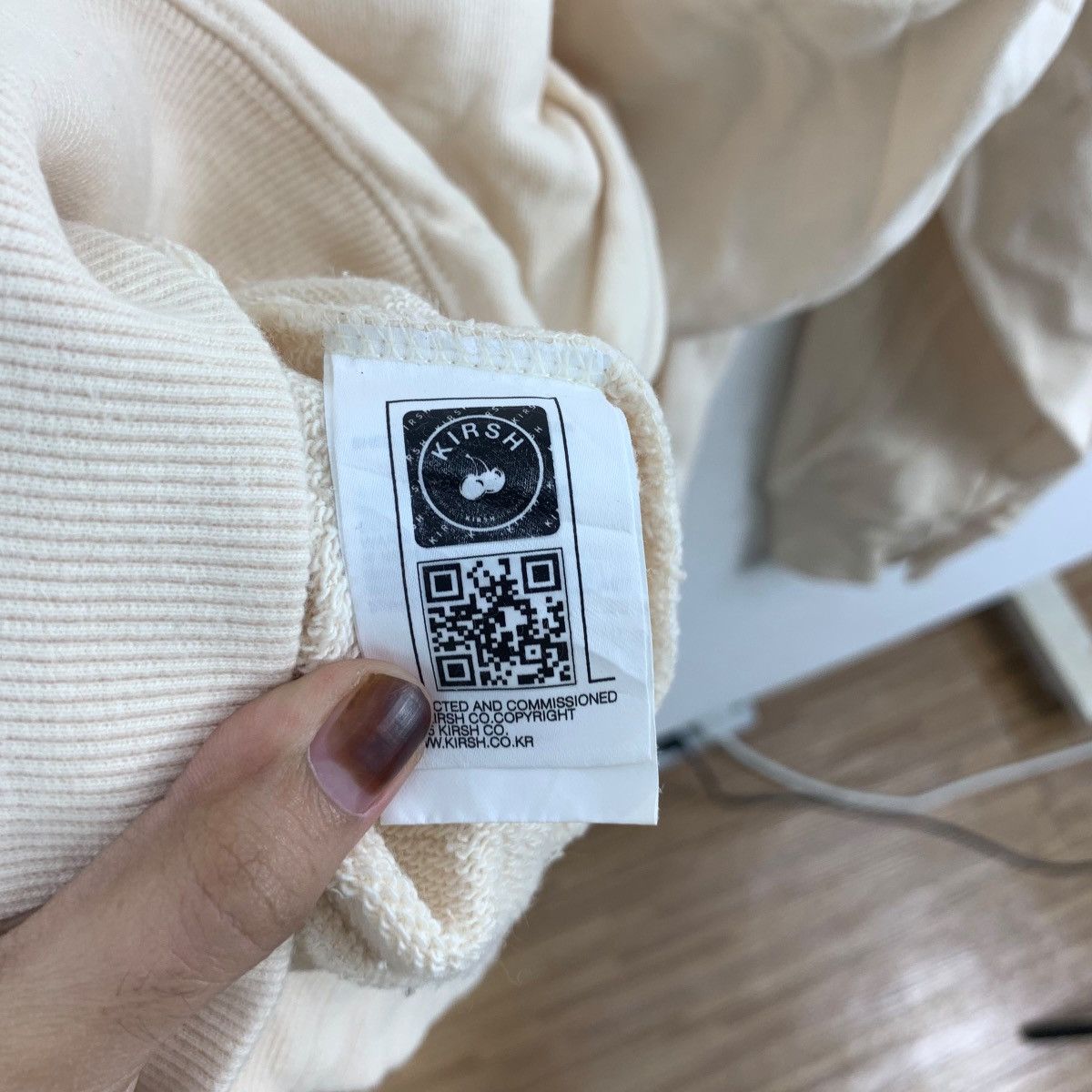 Other KIRSH KOREA Big Cherry Applique Beige Baggy Sweatshirt Size XL / US 12-14 / IT 48-50 - 9 Thumbnail