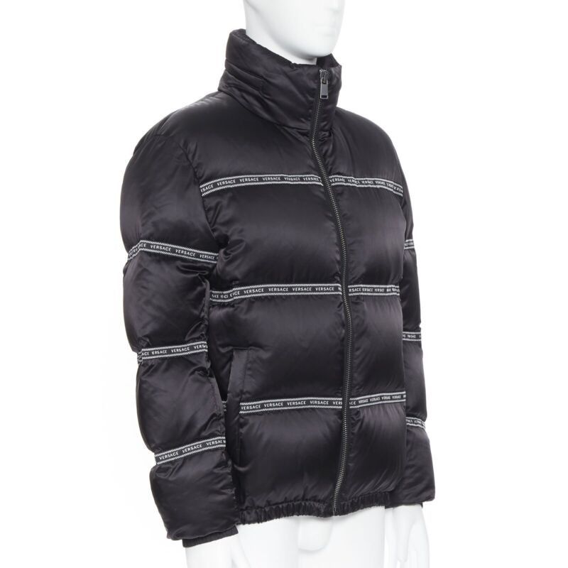 Versace new VERSACE Nastro Stampa black logo ribbon goose down padded jacket IT46 S Size US S / EU 44-46 / 1 - 1 Thumbnail