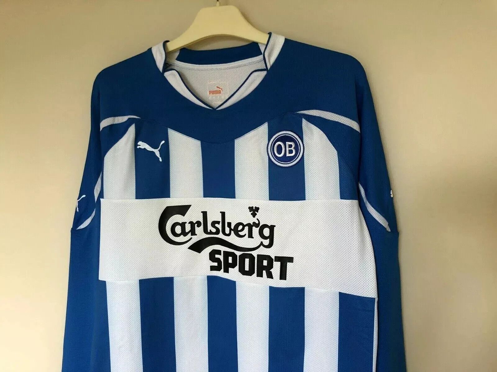 Puma BK ODENSE 2011 2012 HOME JERSEY SOCCER LONG SLEEVE PUMA Size US M / EU 48-50 / 2 - 2 Thumbnail