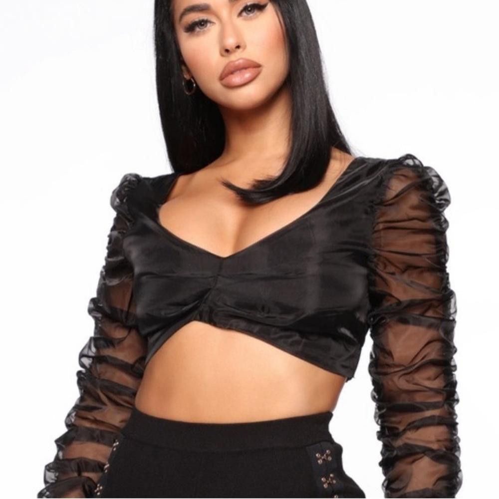 Fashion Nova Fashion Nova l NWT Only Fools Ruche Crop Top Small Size S / US 4 / IT 40 - 9 Thumbnail
