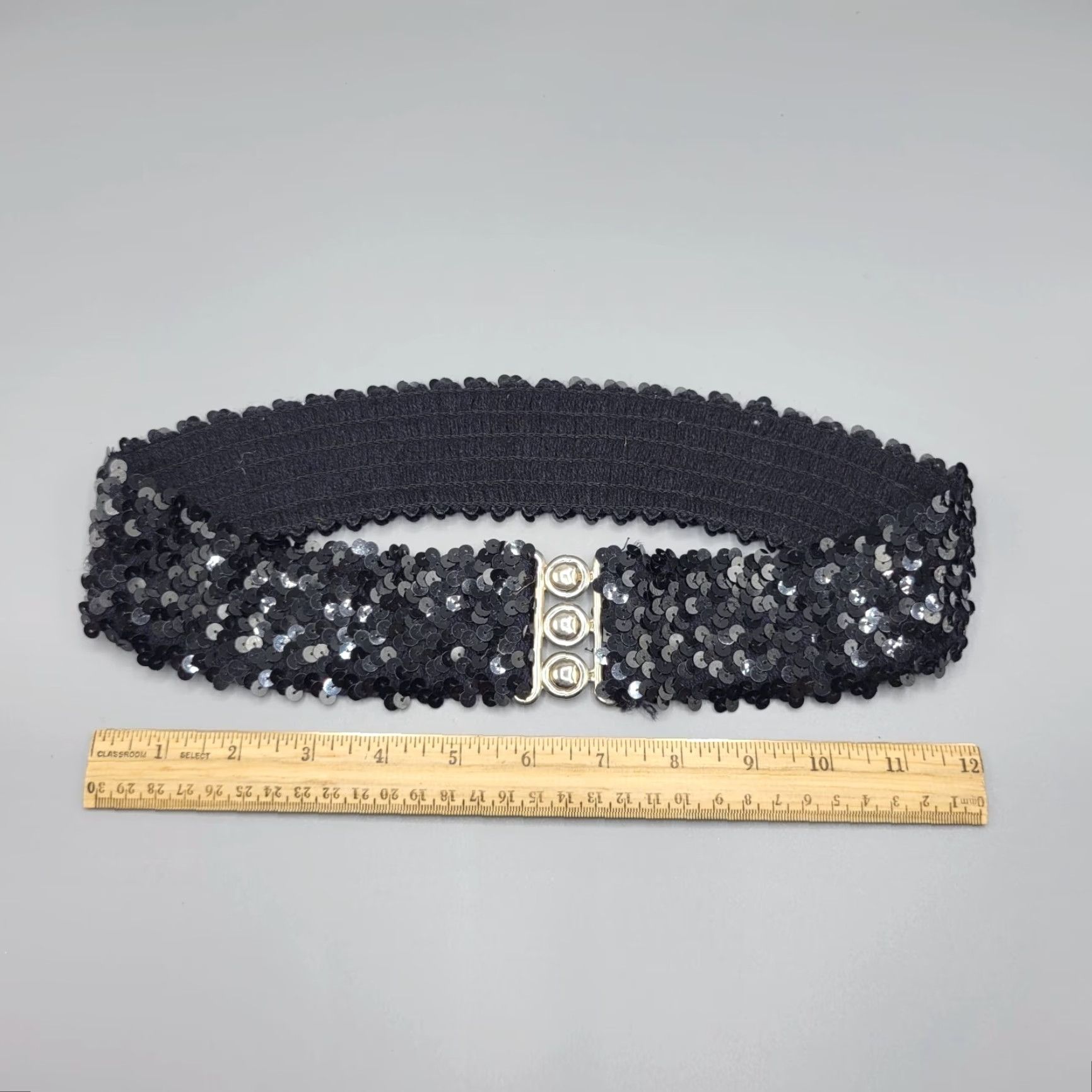 Vintage VINTAGE Black Sequin Elastic Stretch Belt Metal Clasp Closure Women One Size Black Womens Belt Sequin Stretch Size ONE SIZE - 6 Thumbnail