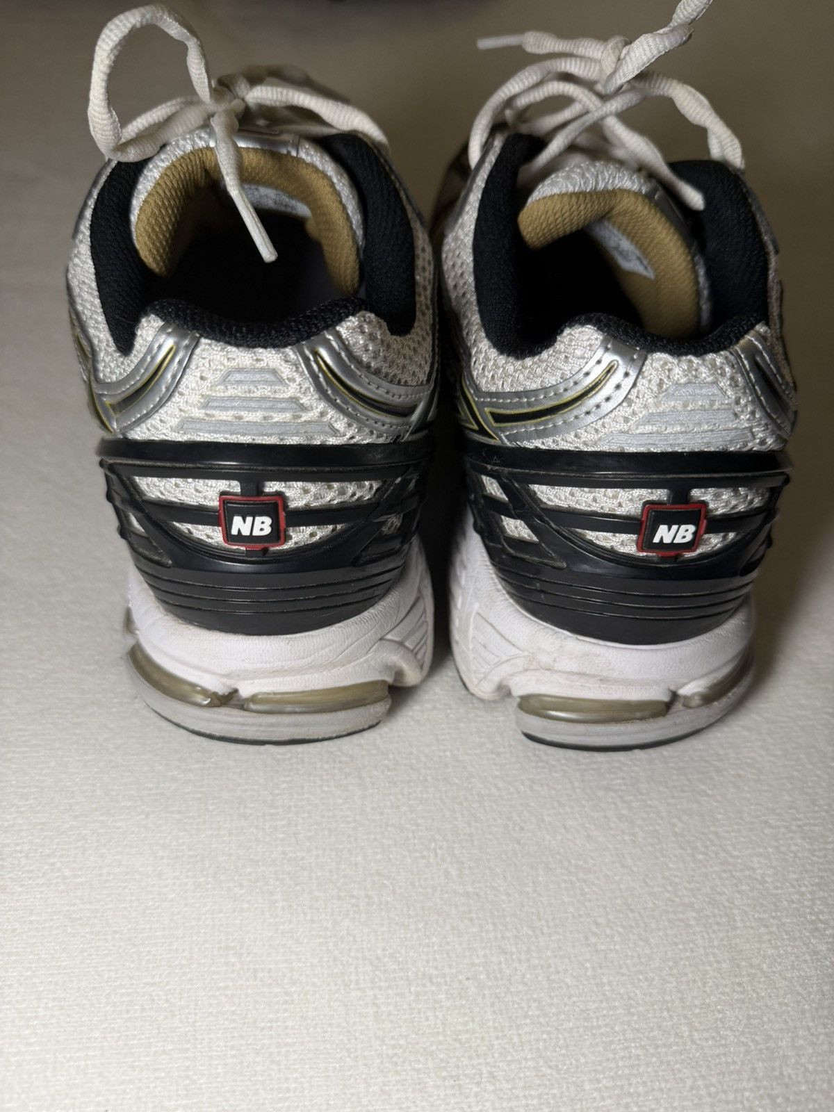 New Balance New Balance 1906R White Metallic Gold Size US 10.5 / EU 43-44 - 4 Thumbnail