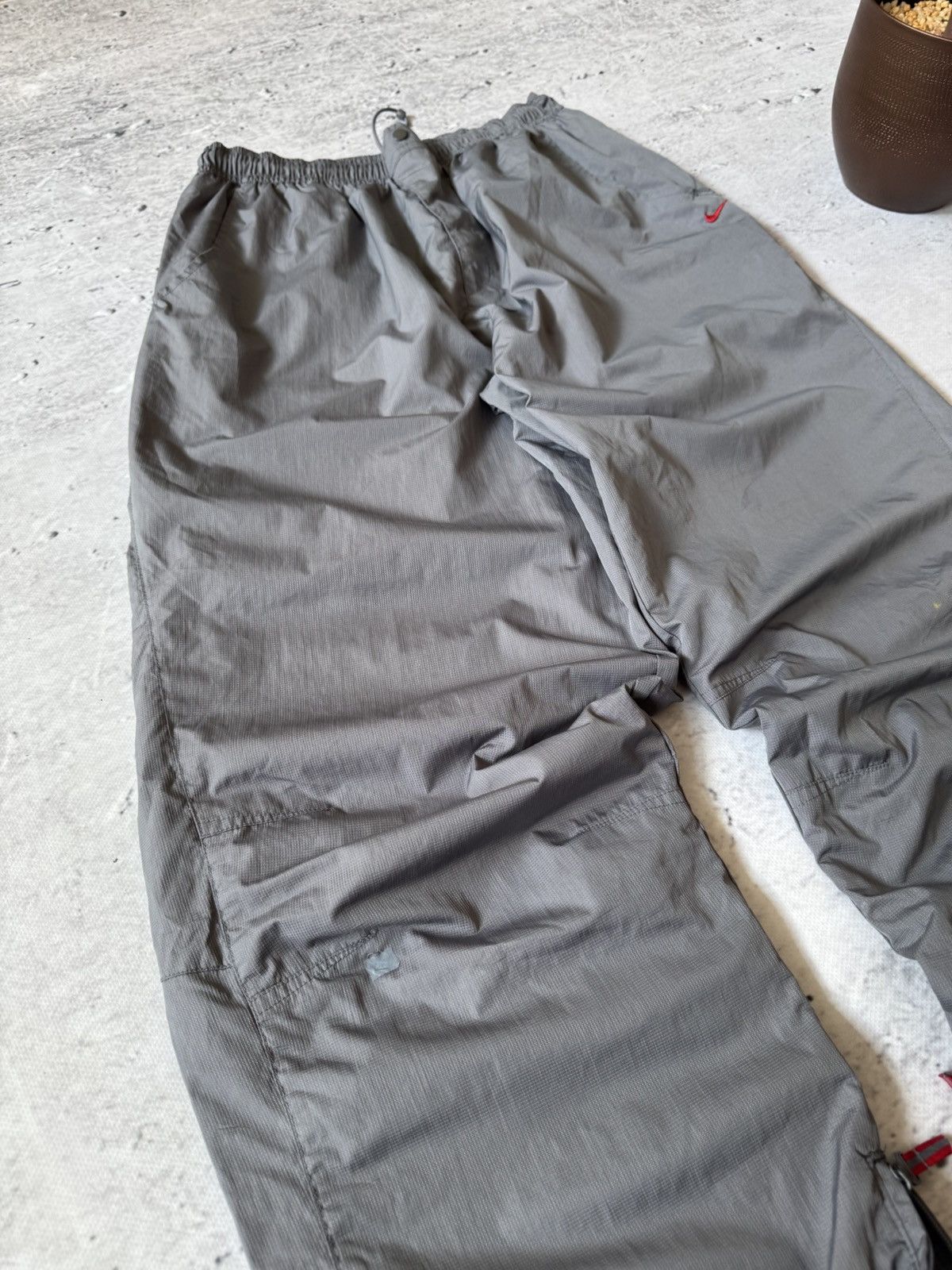 Nike × Vintage NIKE NYLON VINTAGE Y2K OVERSIZE BAGGY FIT PANTS SWEATPANTS Size US 34 / EU 50 - 5 Thumbnail