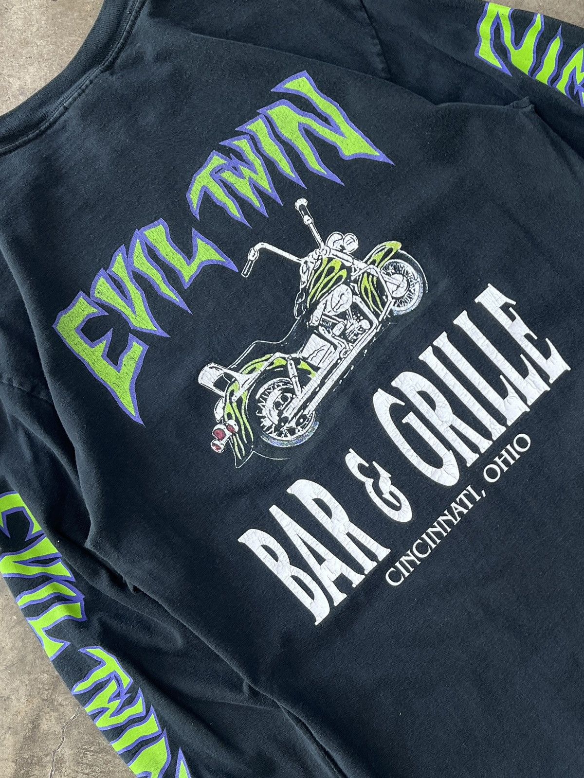 Vintage Evil Twin Motorcycle Bar LS Tee Medium