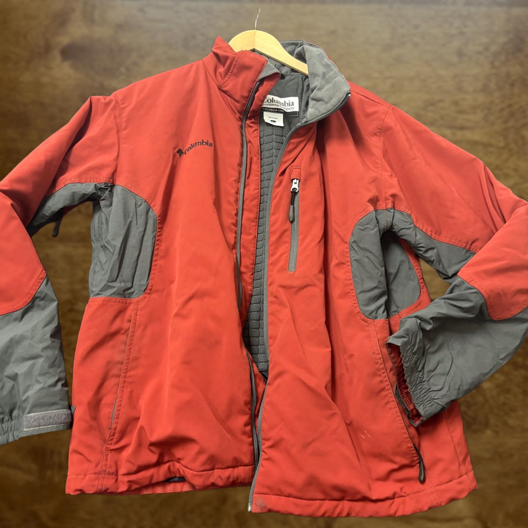 Vintage Columbia Jacket Mens Large Red Fleece Lined Full Zip Windbreaker Hiking Outdoor Casual Travel Size US L / EU 52-54 / 3 - 1 Thumbnail