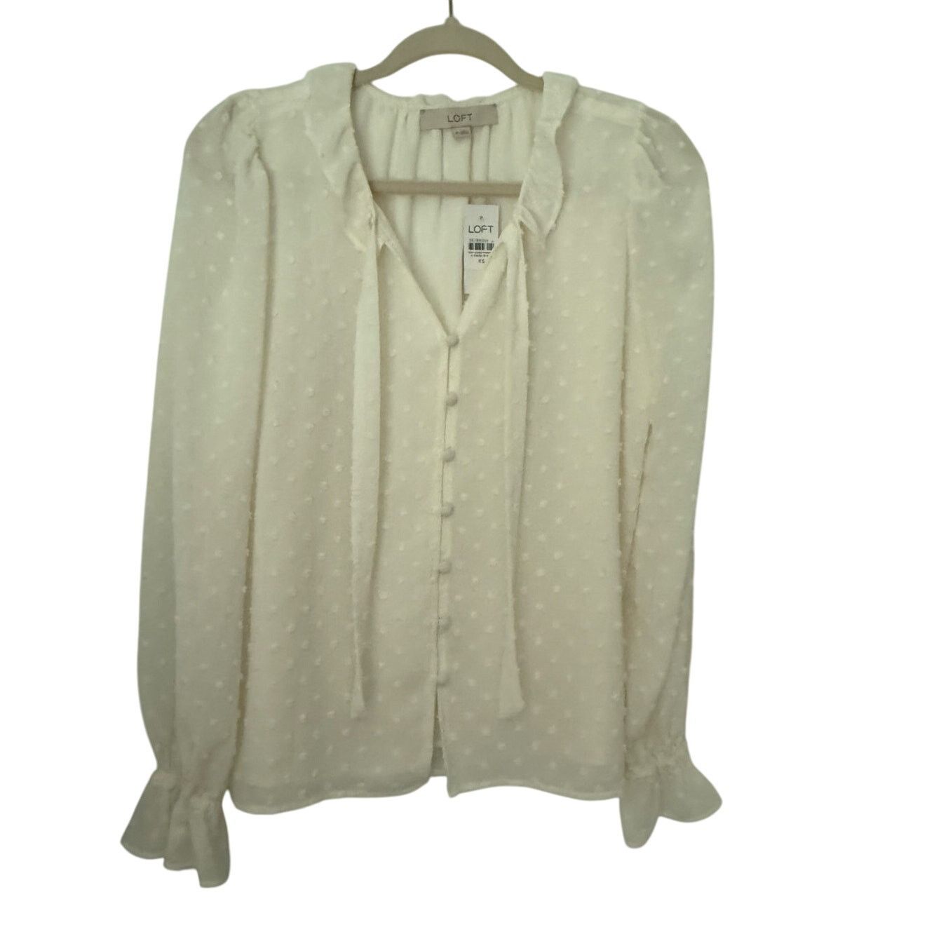 Loft NWT LOFT Cream Textured Button Blouse – Size XS Size XS / US 0-2 / IT 36-38 - 3 Thumbnail
