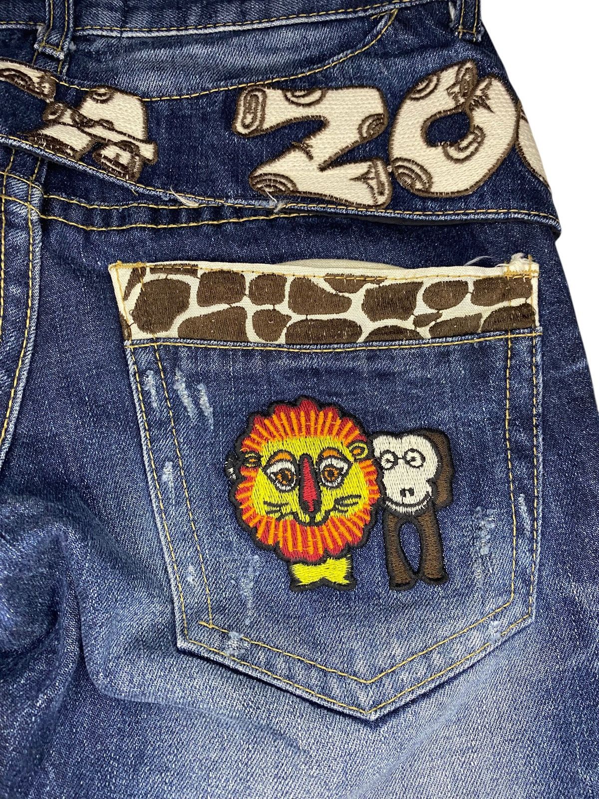 Japanese Brand Distressed Yoshitomo Nara x Lolita Jeans Size US 29 - 5 Thumbnail