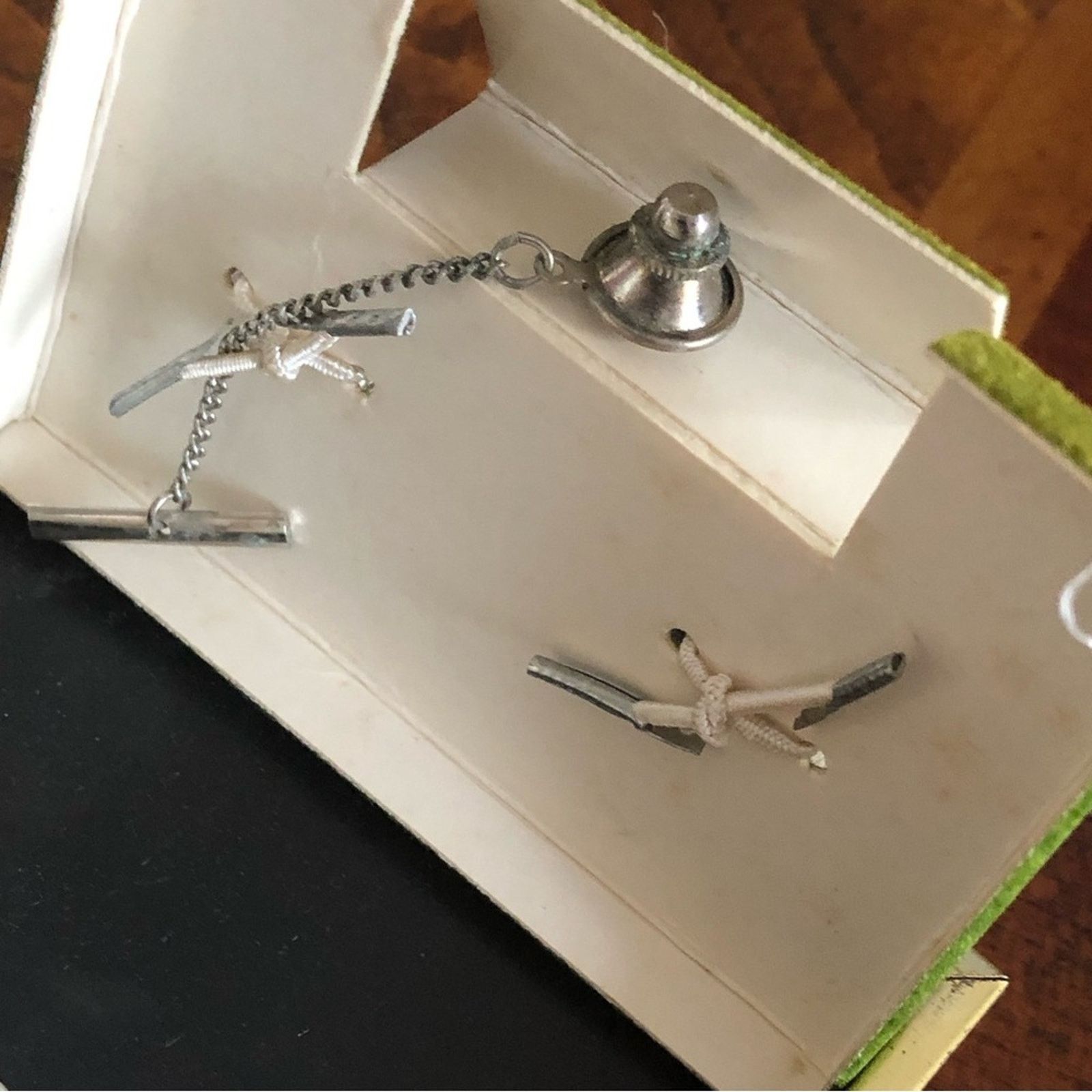 Vintage Men’s vintage cuff link and tie pin boxed set Size ONE SIZE - 6 Thumbnail