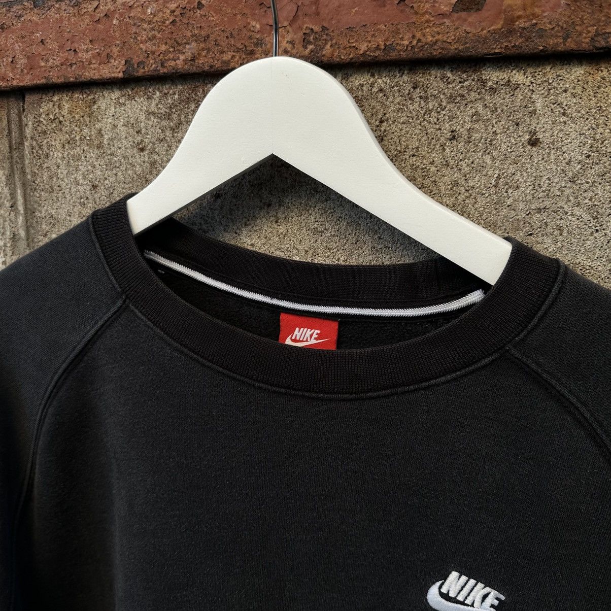 20471120 Vintage Nike Sweatshirt Small Logo Size XL Trashed Hype Size US XL / EU 56 / 4 - 5 Thumbnail