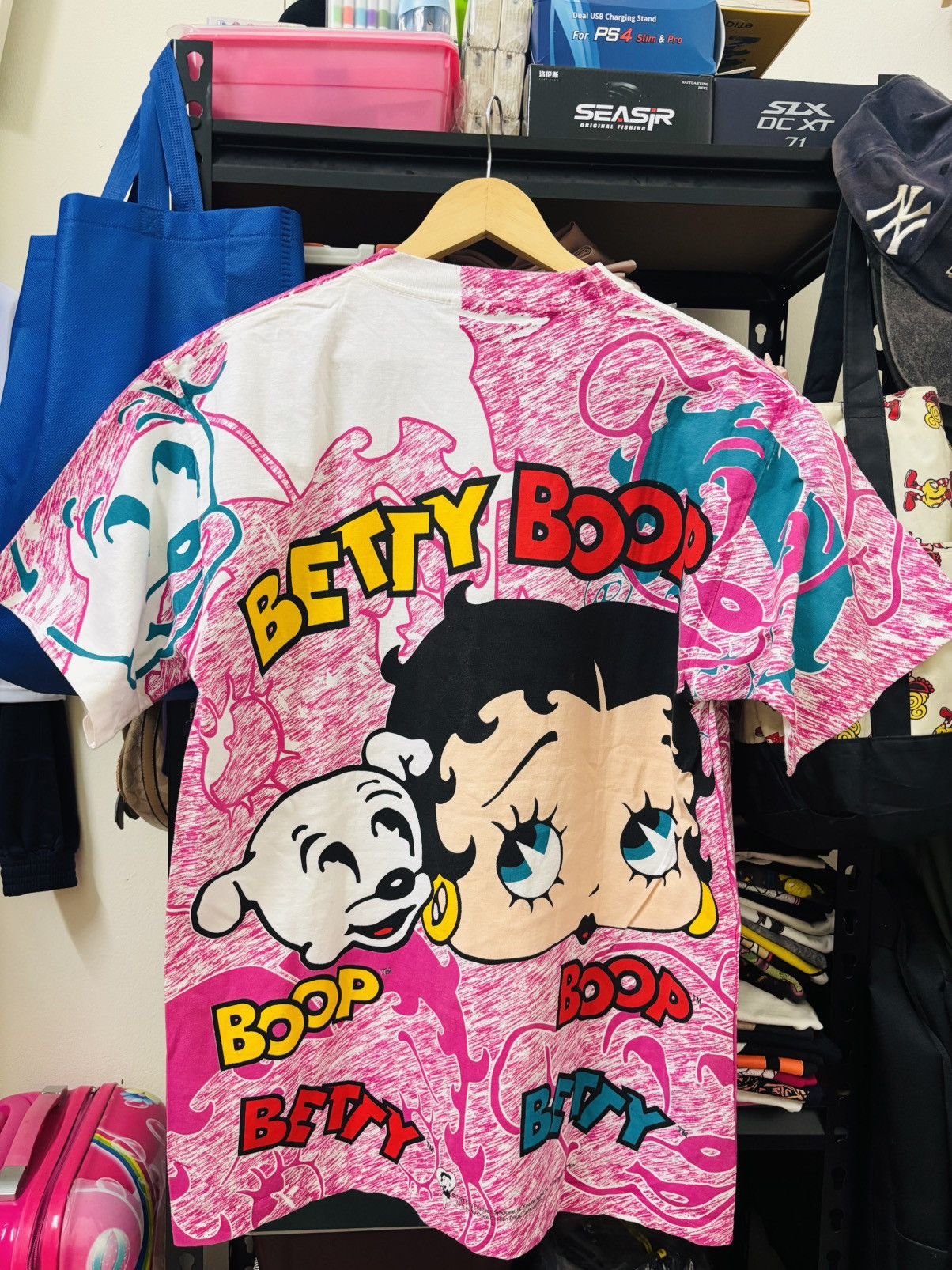 Vintage VINTAGE 1994 BETTY BOOB FULLPRINT Size US L / EU 52-54 / 3 - 2 Thumbnail