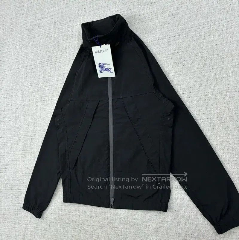 Burberry Burberry Women's Black Nylon Embroidered Jacket. Size XXS / US 00 / IT 34 - 3 Thumbnail