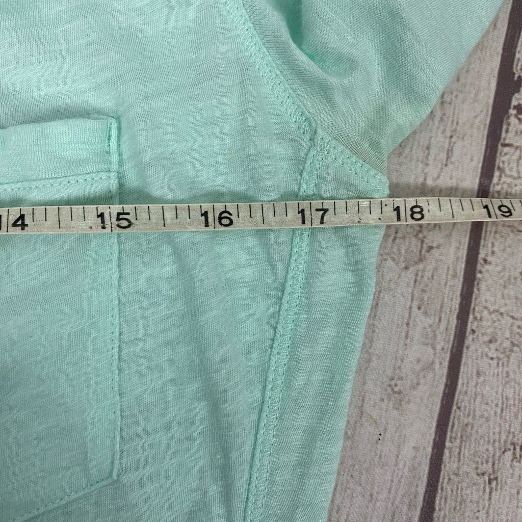 Express Express women M v-cut button down 3/4 sleeve blouse w/collar Size M / US 6-8 / IT 42-44 - 8 Thumbnail