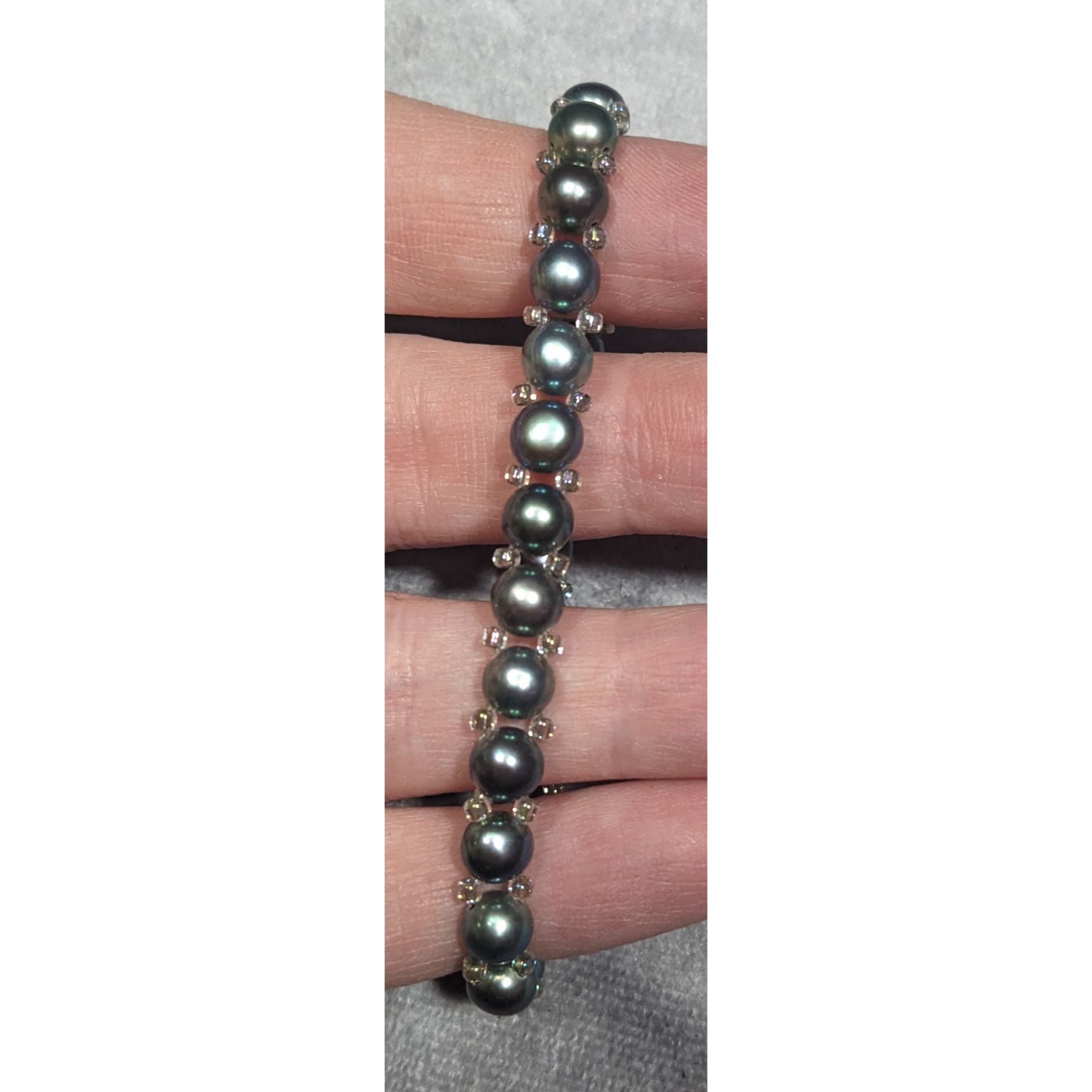 Other Whimsical Fantasy Black Pearl And Glass Beaded Bracelet Size ONE SIZE - 5 Thumbnail