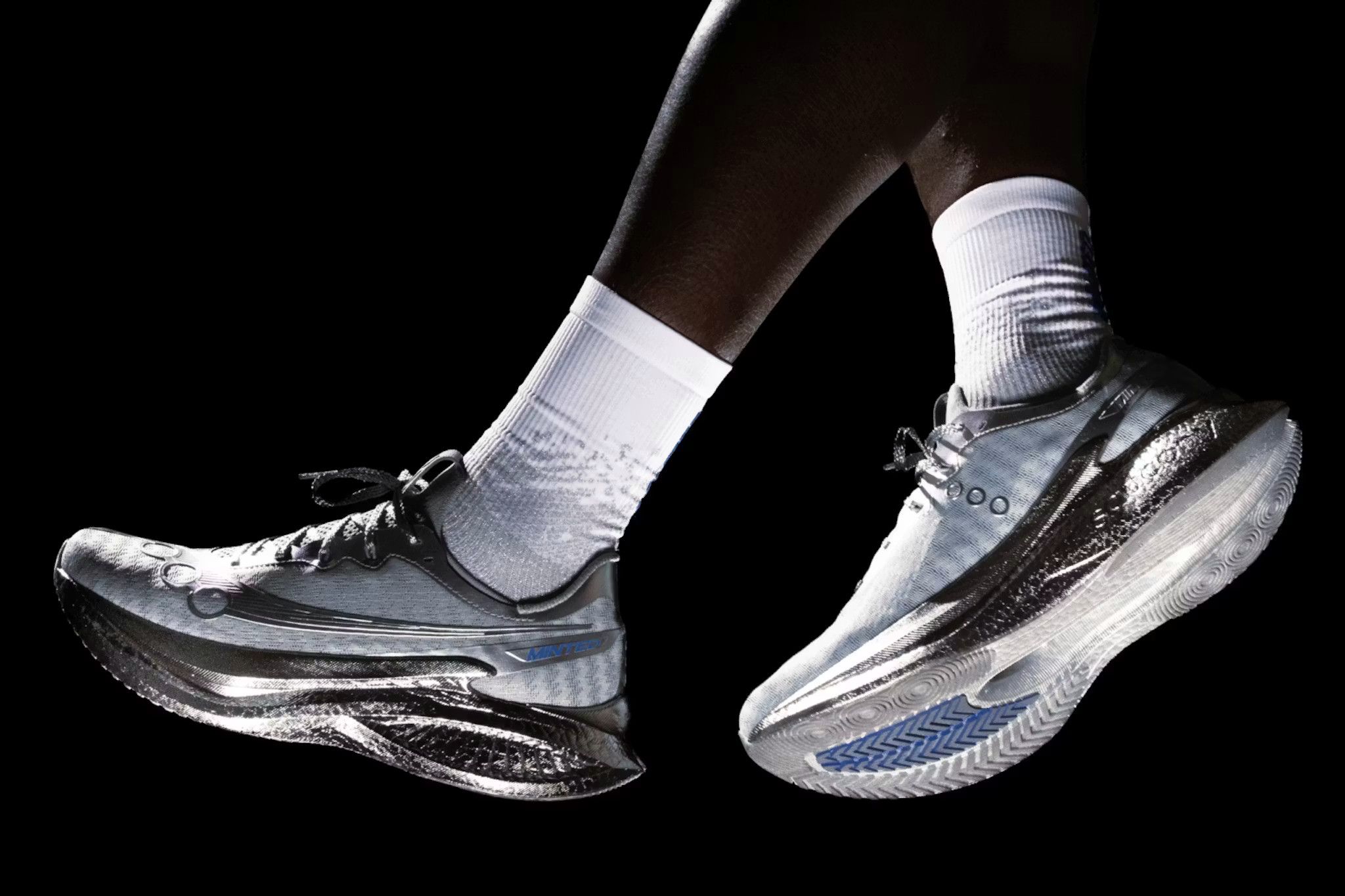 Minted New York × Saucony Saucony x Minted NY Endorphin Pro 5 Chromium Metallic Silver Size US 9.5 / EU 42-43 - 22 Thumbnail