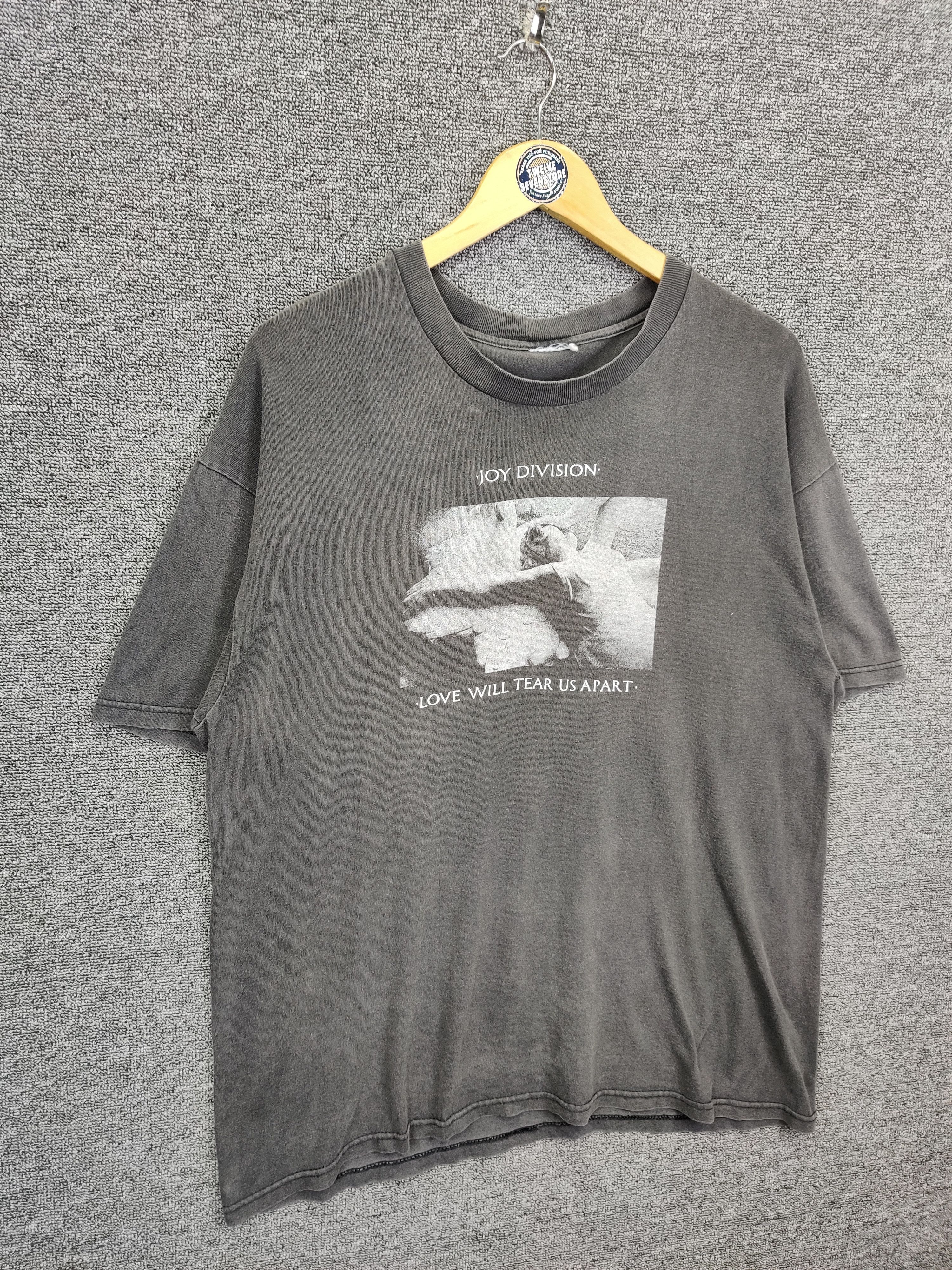 Band Tees Vintage Joy Division Love Will Tear Us Apart Band Tee Tshirt Size US XL / EU 56 / 4 - 5 Thumbnail