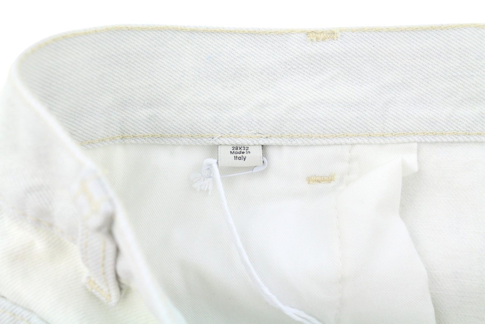 Calvin Klein W28/L32 White Faded Relaxed Straight Denim 87840 Size 28" / US 6 / IT 42 - 6 Thumbnail