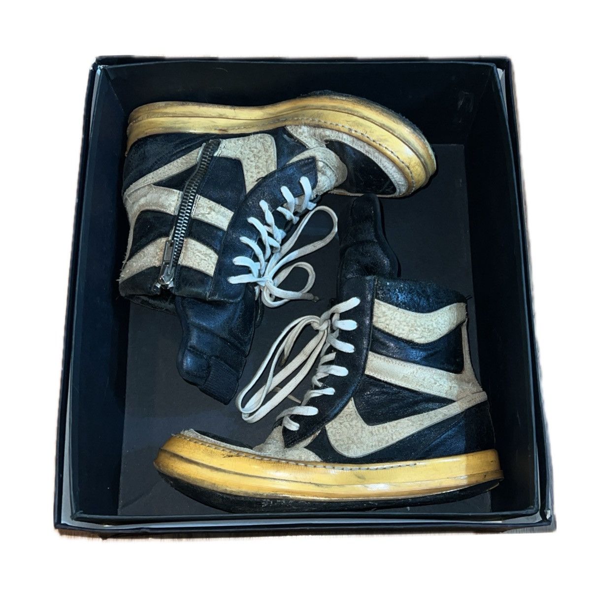 Rick Owens × Rick Owens Drkshdw Rick Owens SS09 Strutter Mohawk Oreo Dunks Size US 9 / EU 42 - 3 Thumbnail