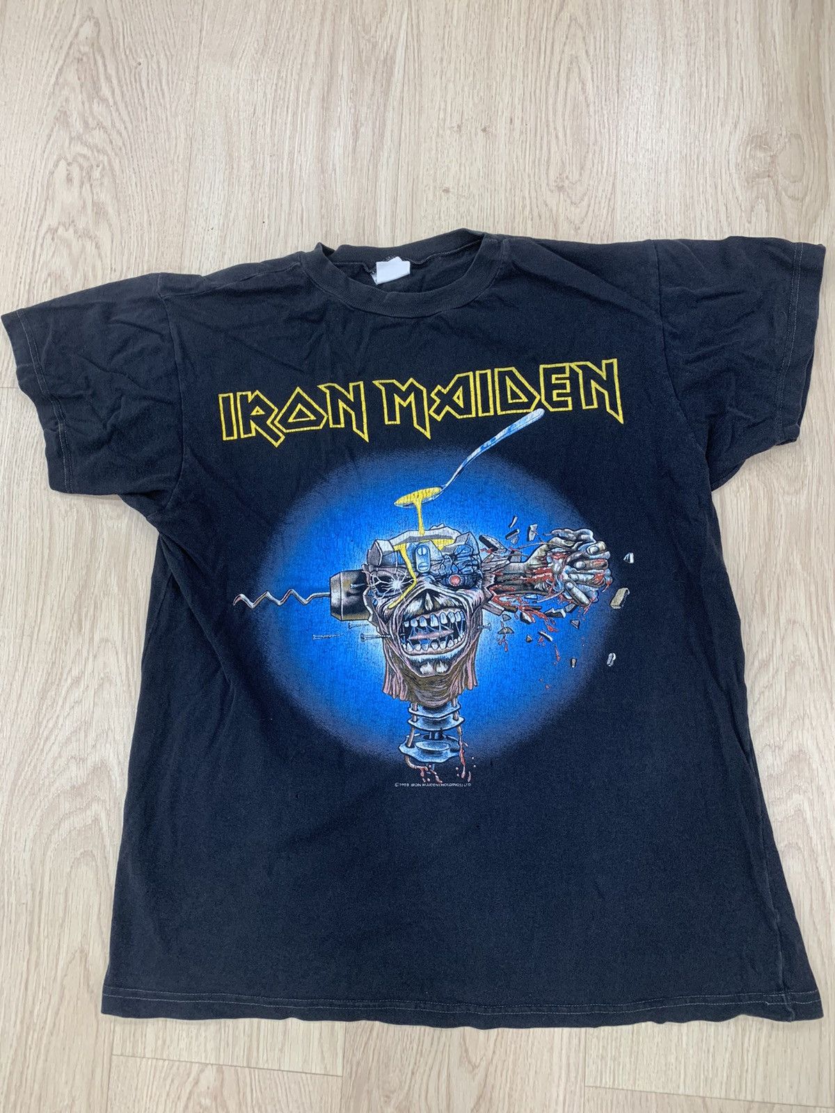 Band Tees VTG IRON MAIDEN TOUR SHIRT Size US M / EU 48-50 / 2 - 3 Thumbnail