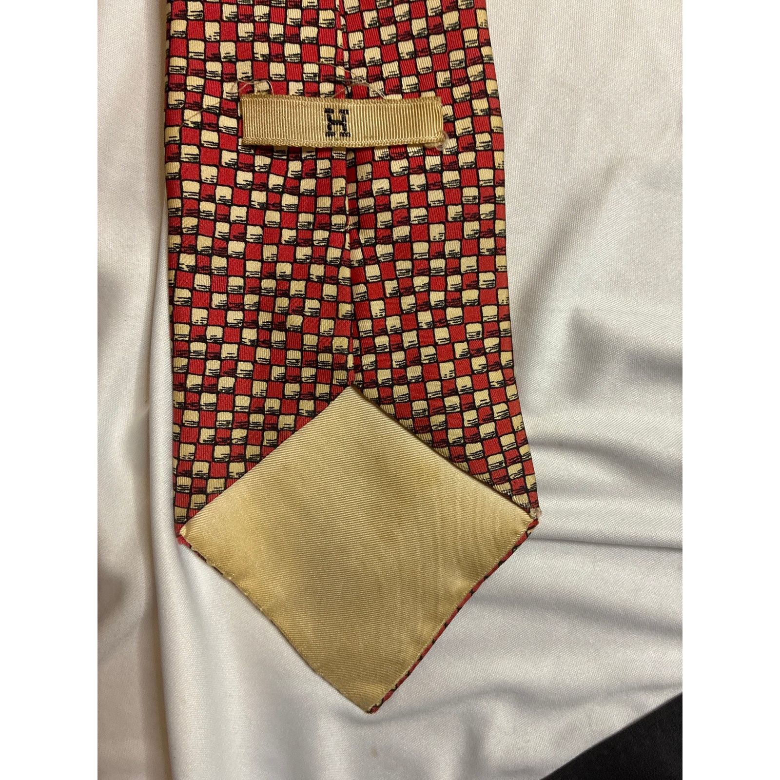 Hermes Hermès 398 EA Silk Tie - Red Geometric Checkered FLAWS Size ONE SIZE - 7 Thumbnail