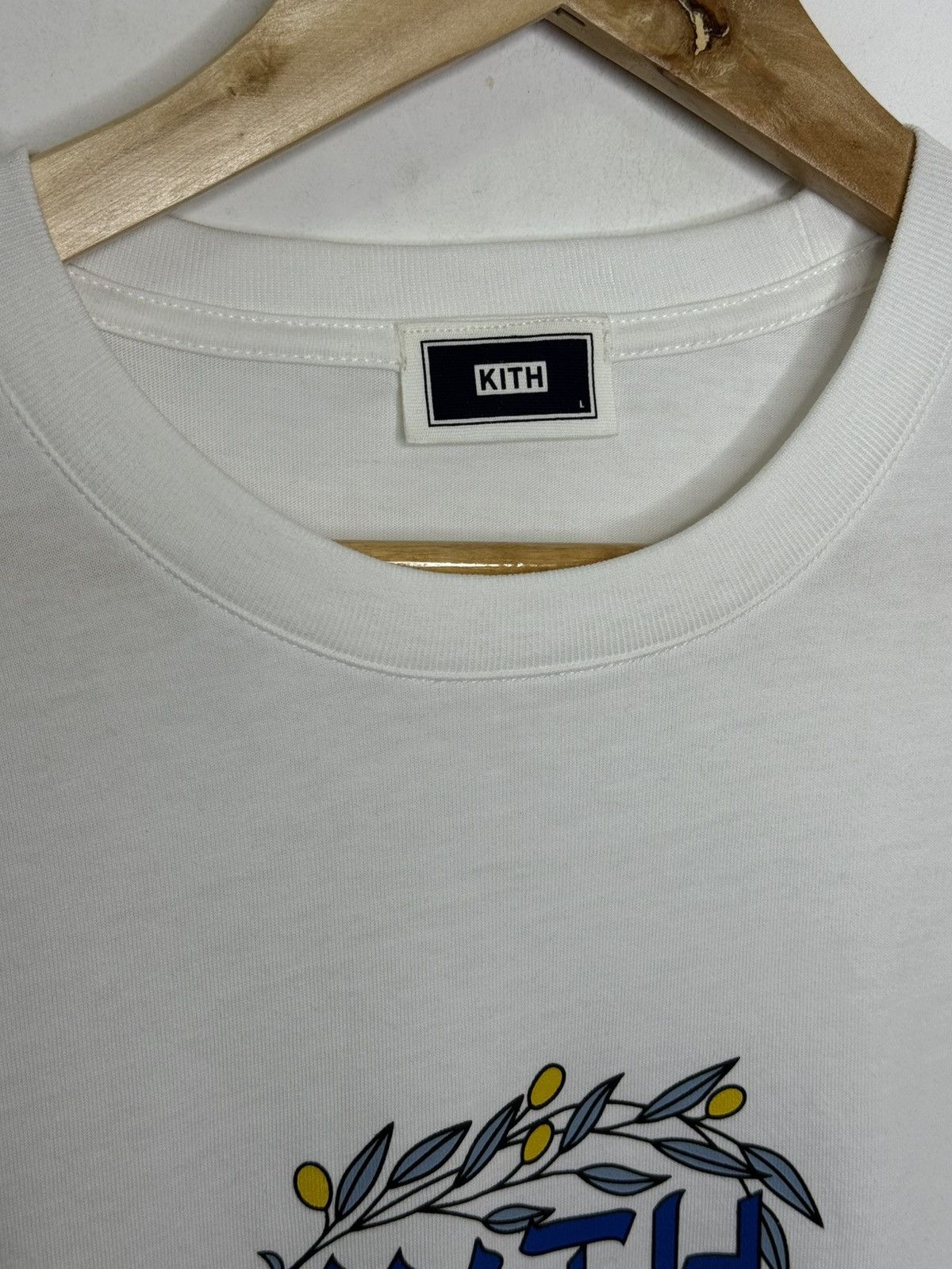 Kith Kith Treats Hanukkah Menorah Tee Size US L / EU 52-54 / 3 - 6 Thumbnail
