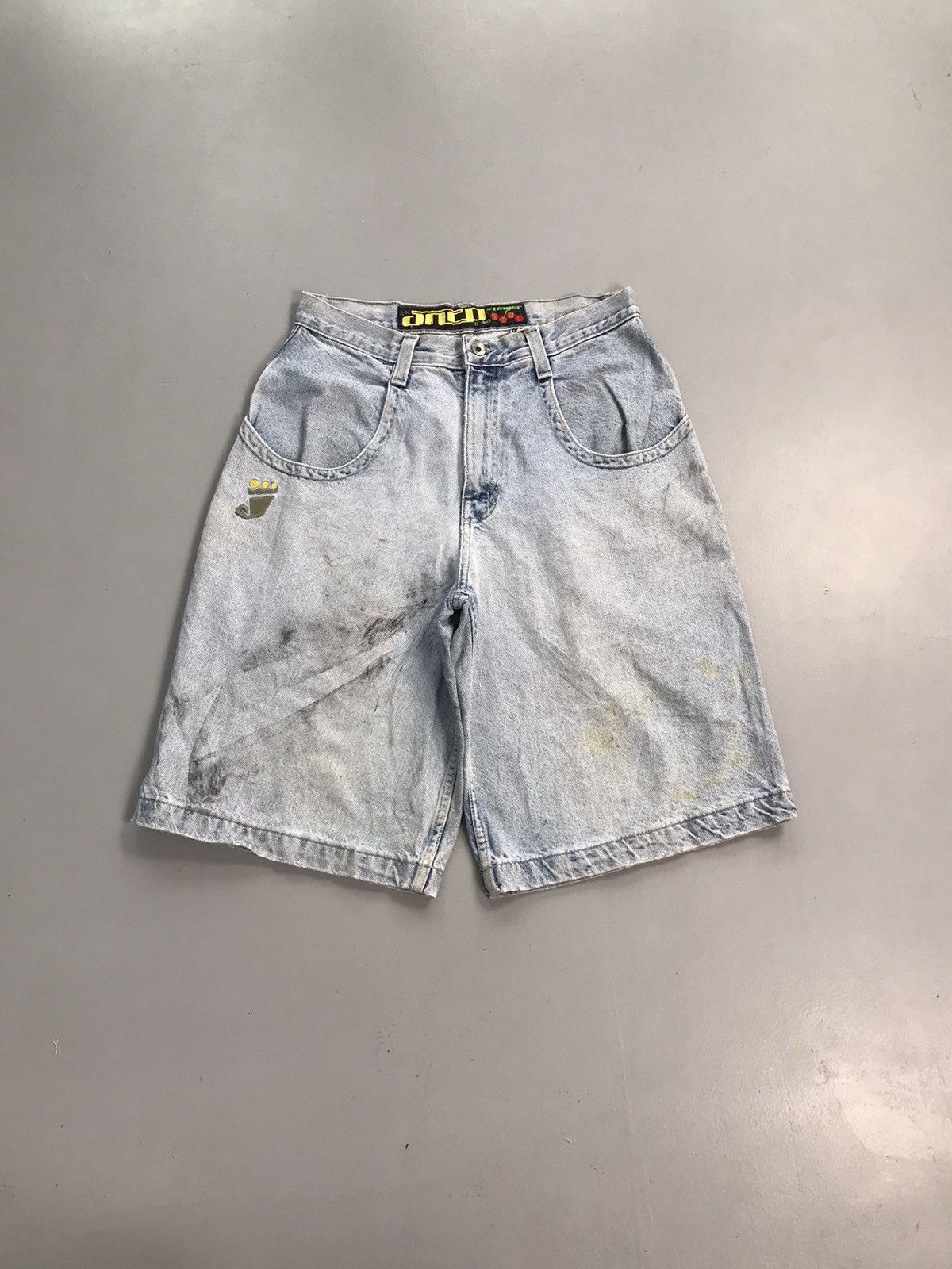 JNCO Vintage Jnco stinger big pocket dusty jort Size US 34 / EU 50 - 1 Thumbnail