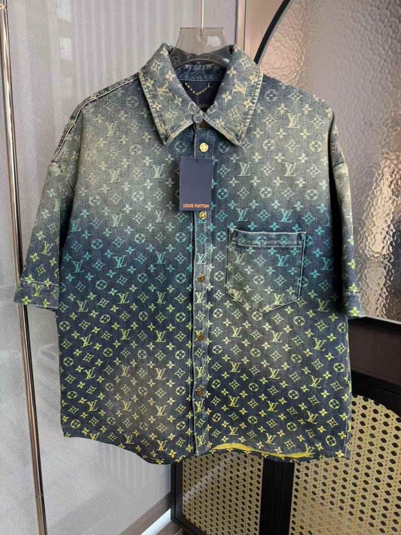 Louis Vuitton Louis Vuitton Color gradient denim short sleeve shirt Size US L / EU 52-54 / 3 - 1 Thumbnail