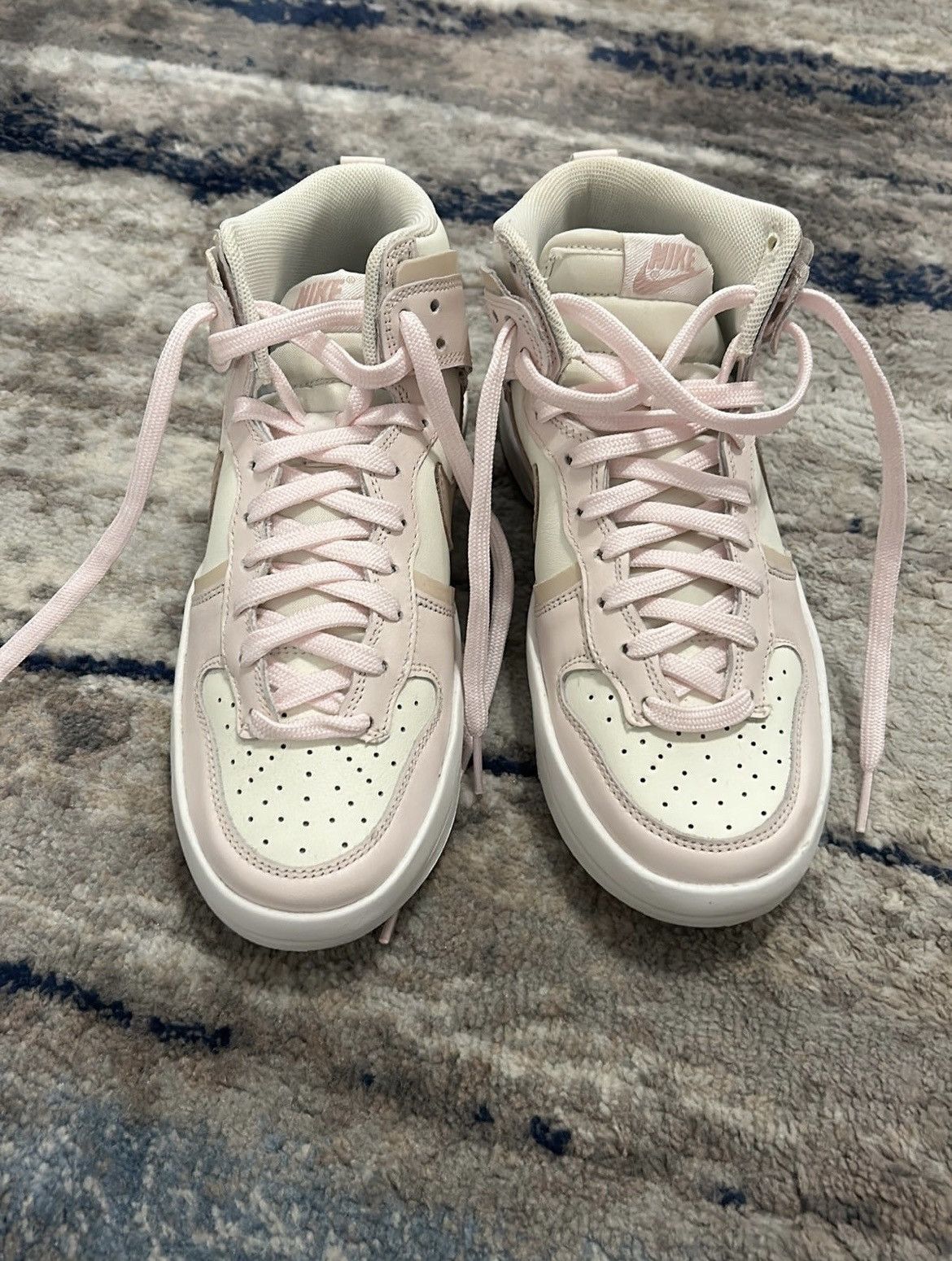 Nike Dunk High Up-Soft Pink