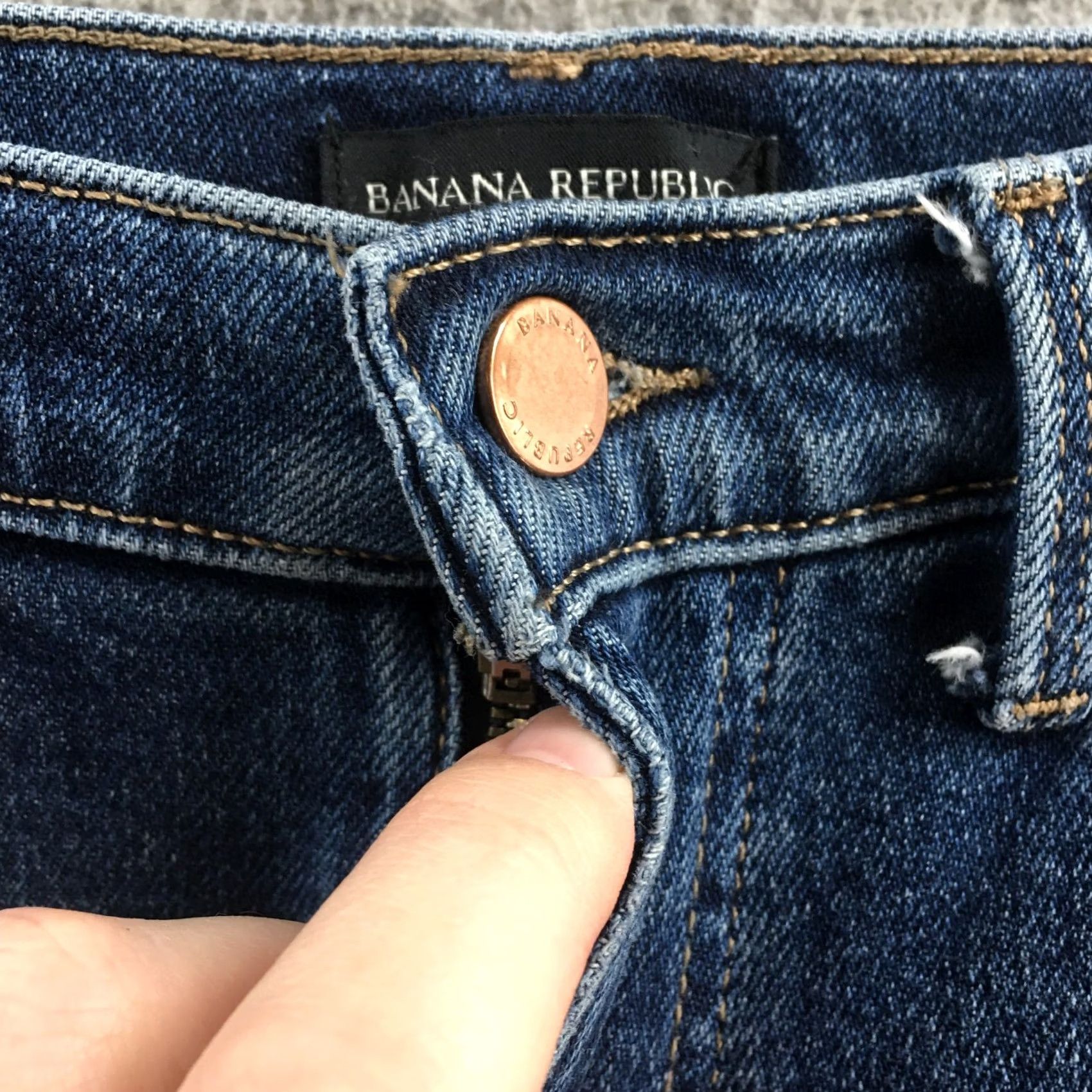 Banana Republic Banana Republic Jeans Womens 26 Petite Blue Denim Mid Rise Zip Fly Straight Jeans 5-Pocket Womens Size 26" / US 2 / IT 38 - 4 Thumbnail