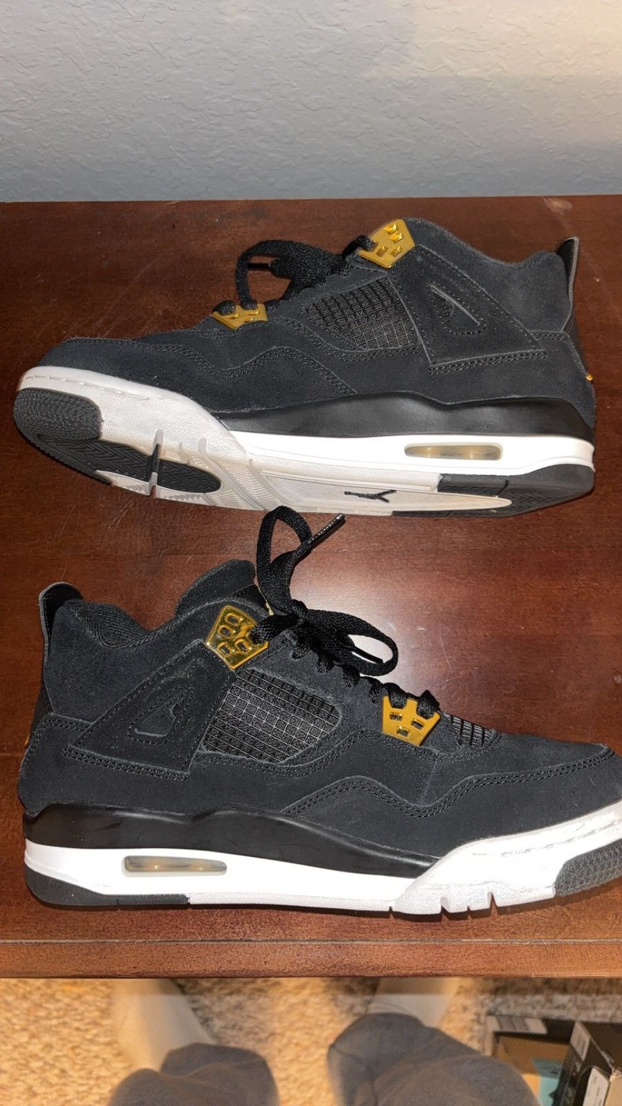 Jordan Brand Air Jordan 4 Retro BG Size US 7 / EU 40 - 2 Thumbnail