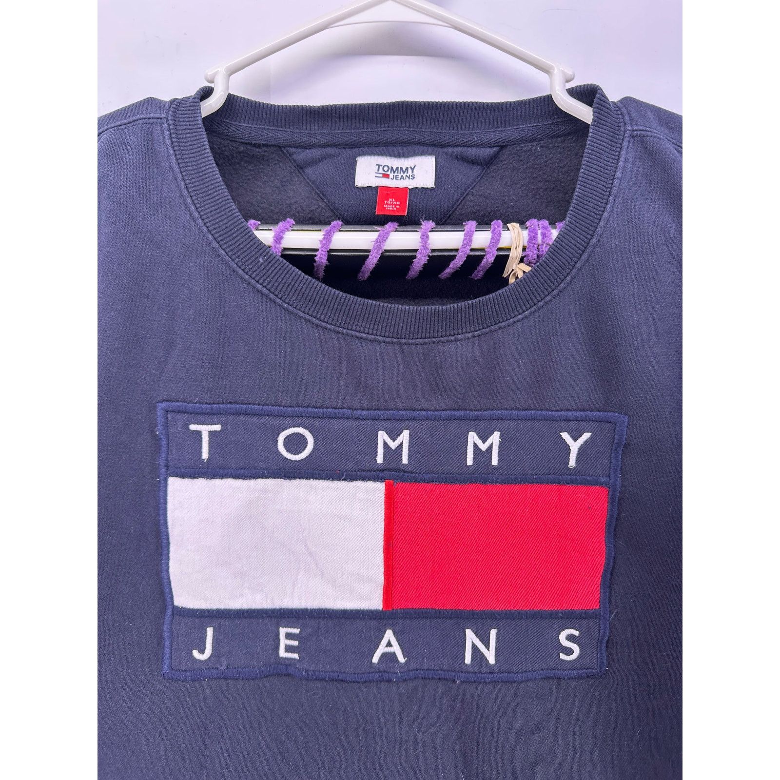 Tommy Hilfiger Vintage Tommy Hilfiger Navy Crewneck sweater Size XL Size US XL / EU 56 / 4 - 5 Thumbnail
