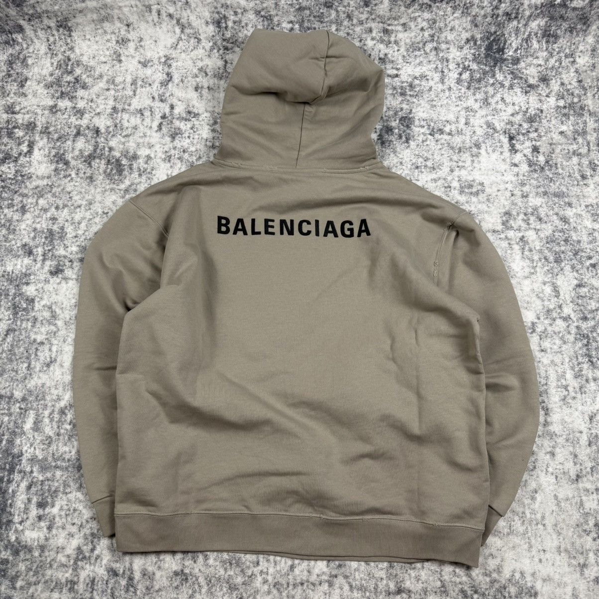 Balenciaga Balenciaga Distressed Embroidered Big Logo Hoodie Size US S / EU 44-46 / 1 - 4 Thumbnail