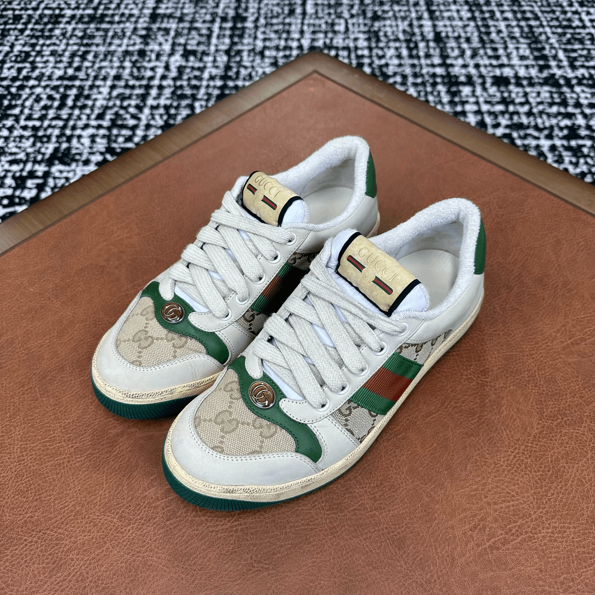 Gucci Gucci Canvas Green Lowtop Sneakers it_37 Women Size US 7 / IT 37 - 1 Thumbnail