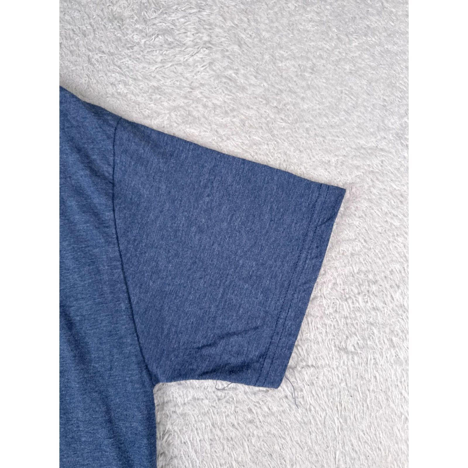 Vintage Nirvana Shirt Men Large Blue Short Sleeve Crew Neck Cotton Blend Logo Distressed 90s Band T-Shirt Mens Size US L / EU 52-54 / 3 - 2 Thumbnail