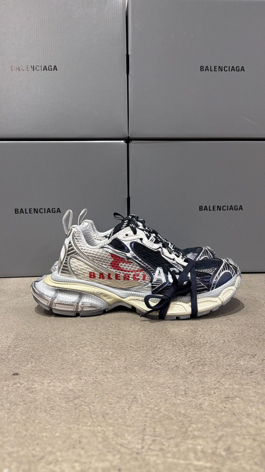 Balenciaga BALENCIAGA 3XL Logo Sneaker Eggshell Size US 6 / EU 39 - 1 Thumbnail
